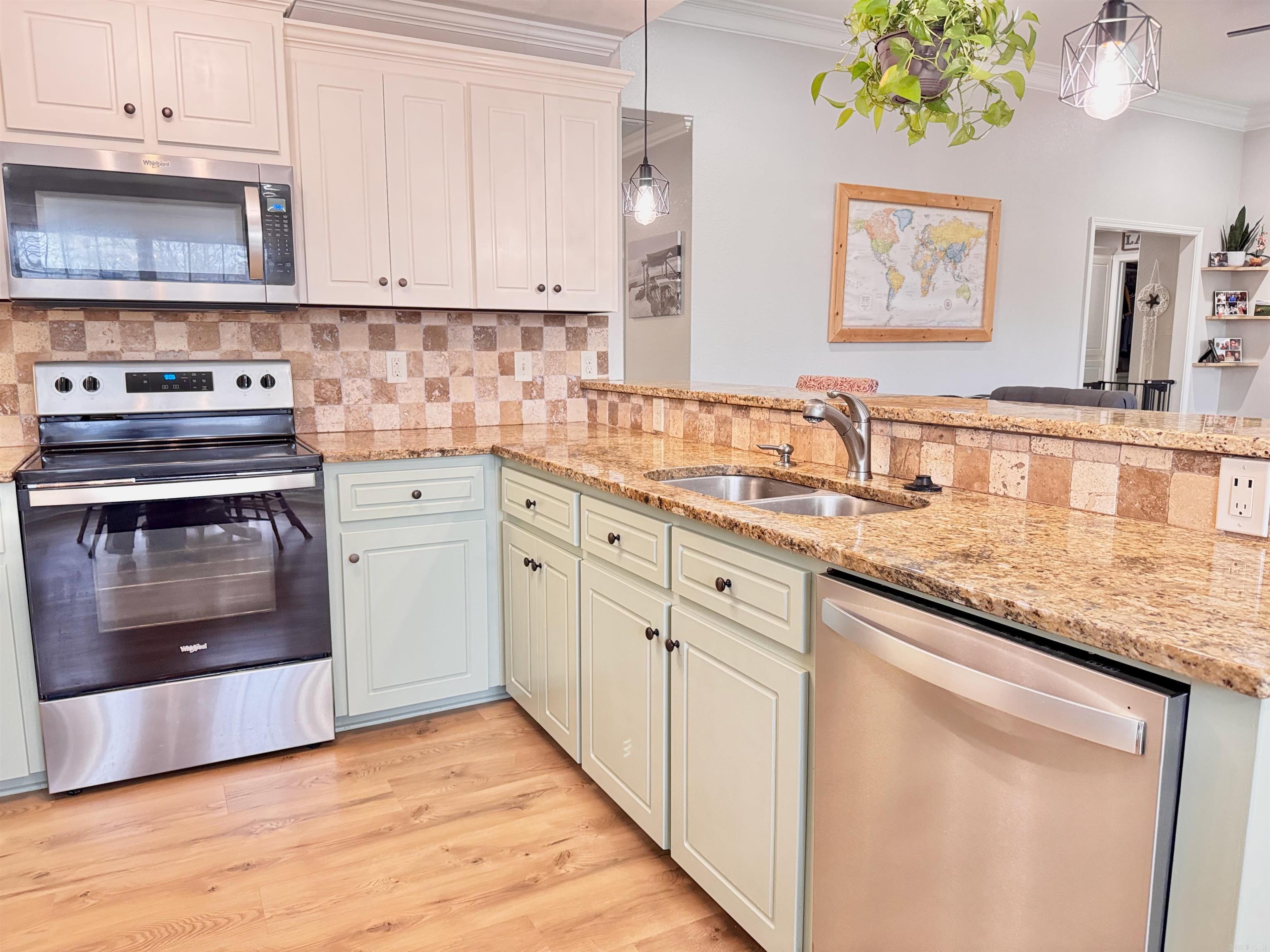 BRYSON ESTATES - Residential