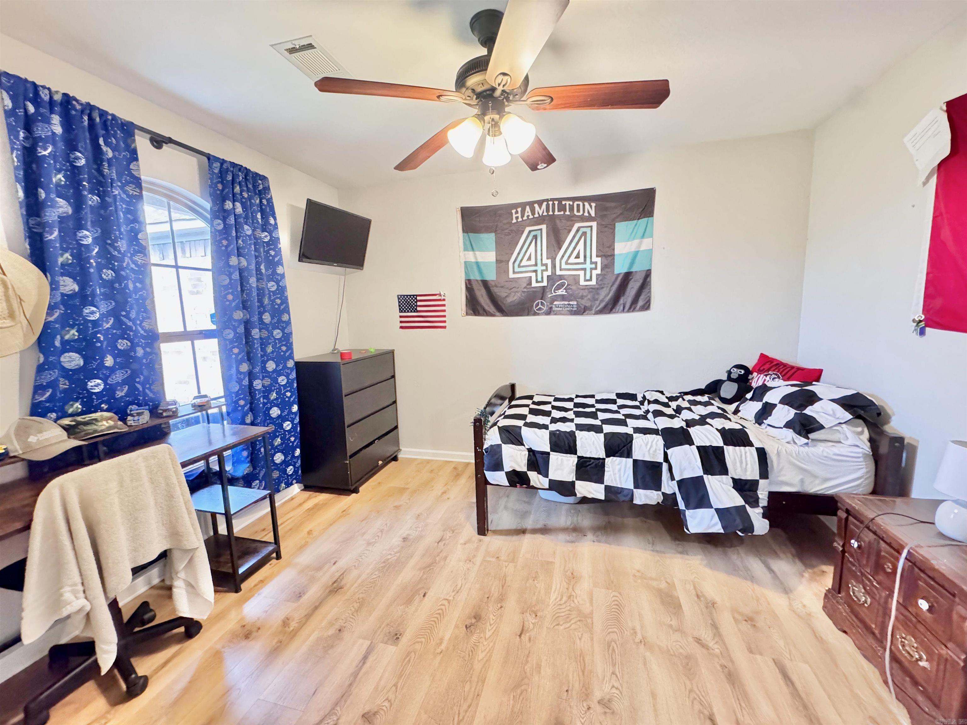 BRYSON ESTATES - Residential