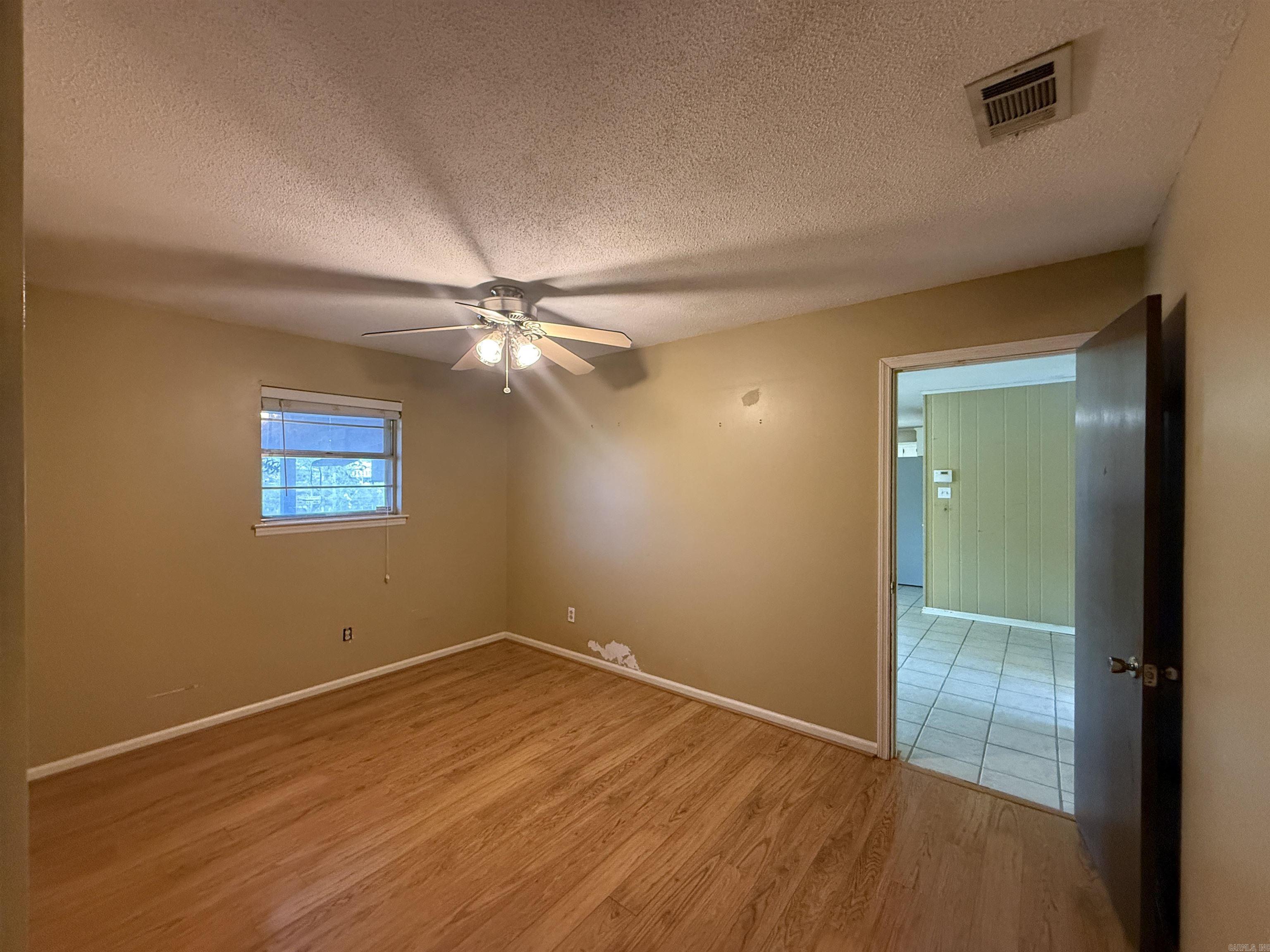 TWIN LAKES PLANNED - Residential