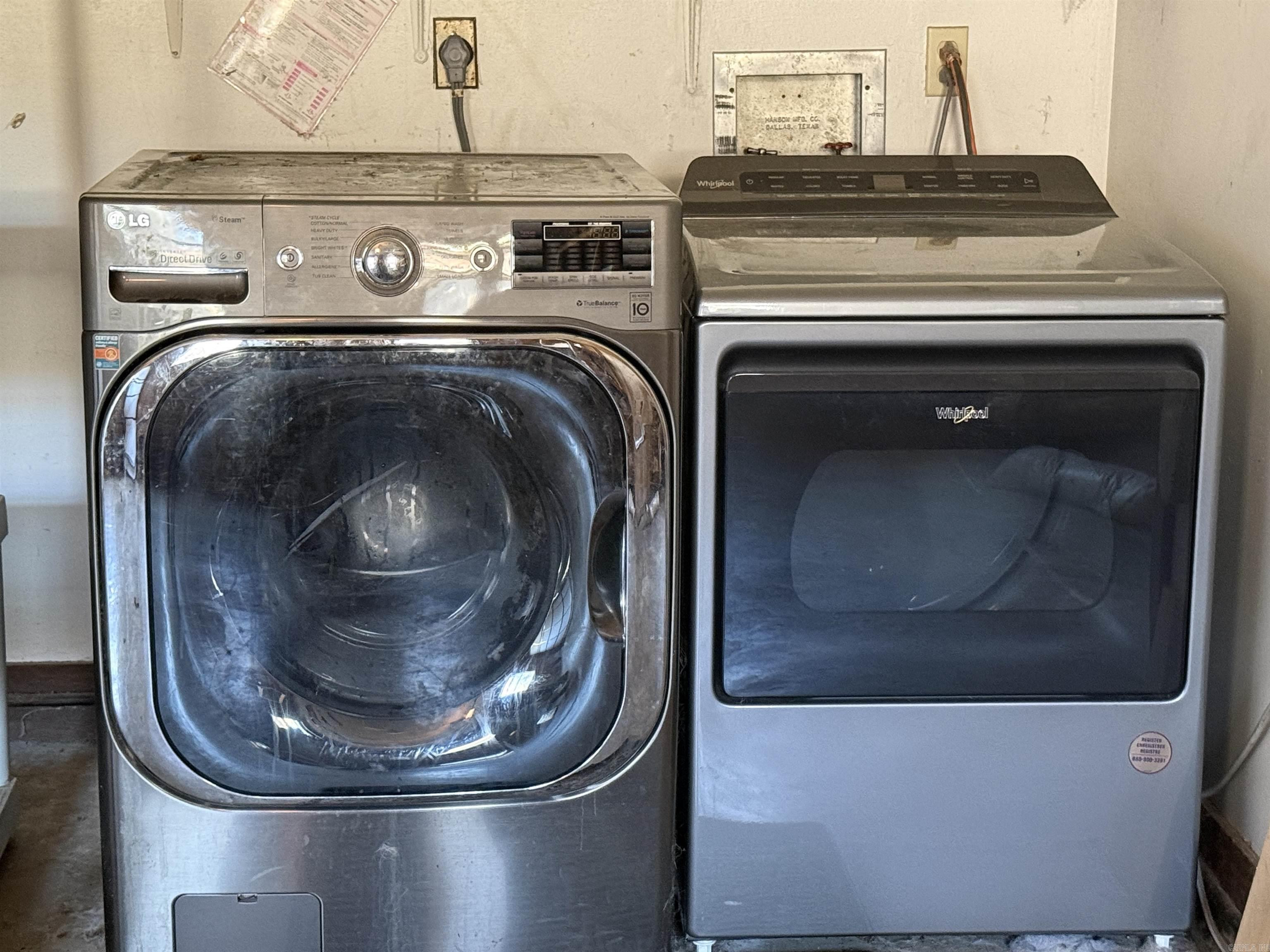 TWIN LAKES PLANNED - Residential