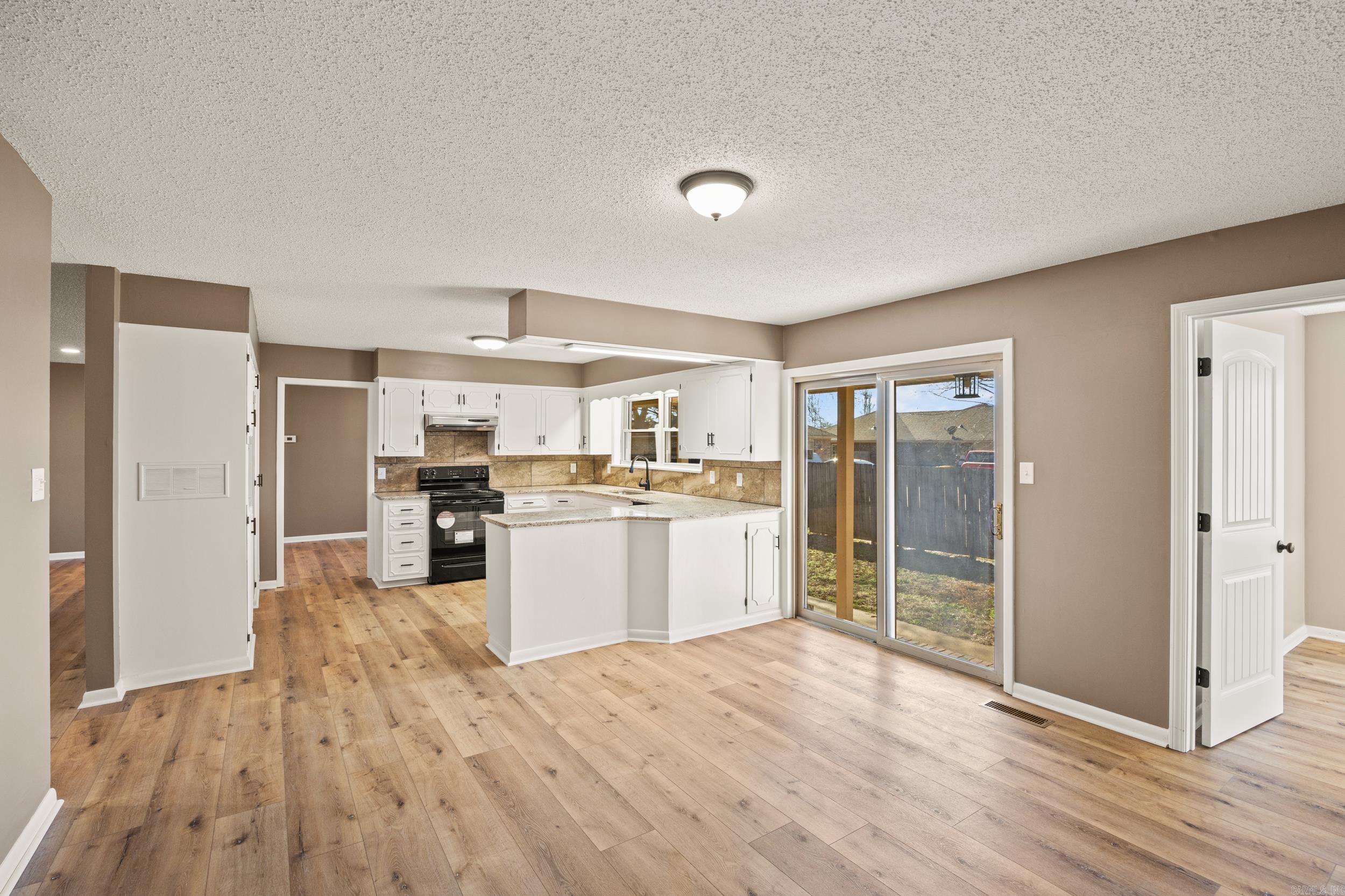 LEGACY PLACE - Residential