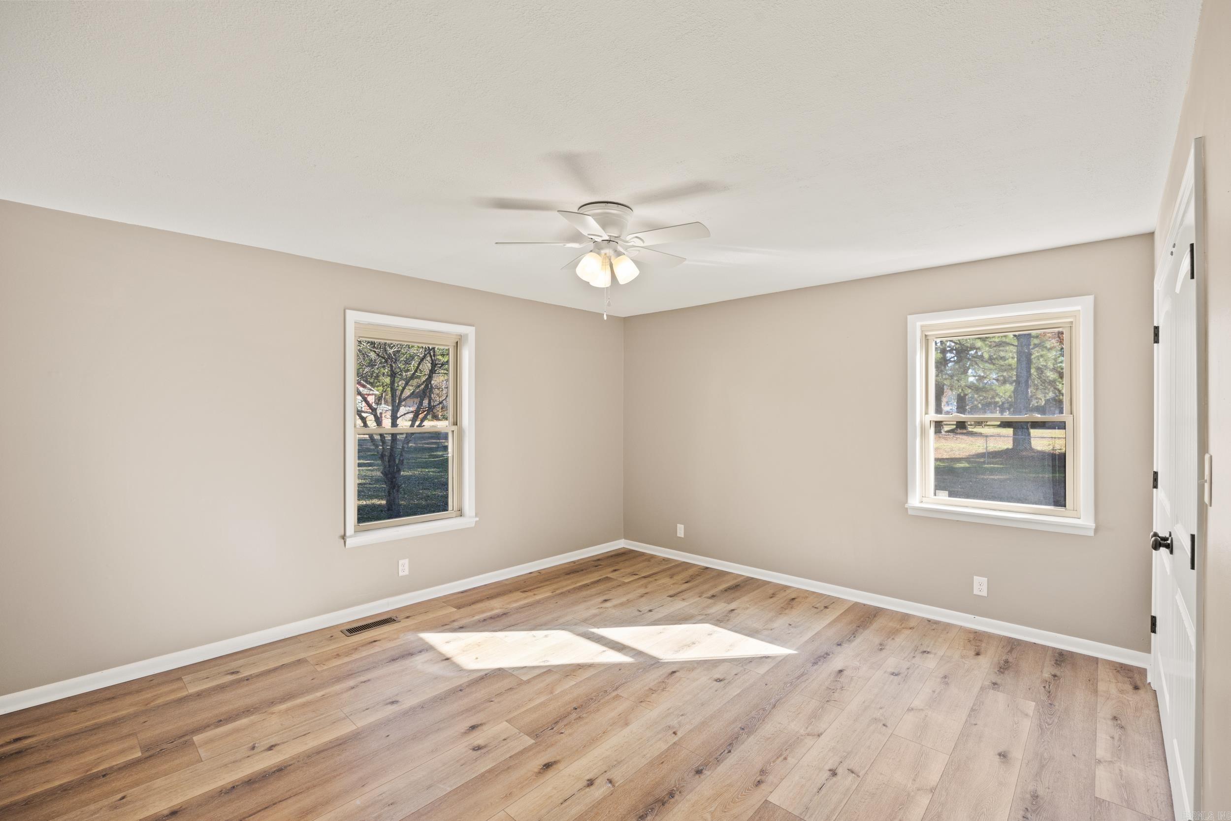 LEGACY PLACE - Residential