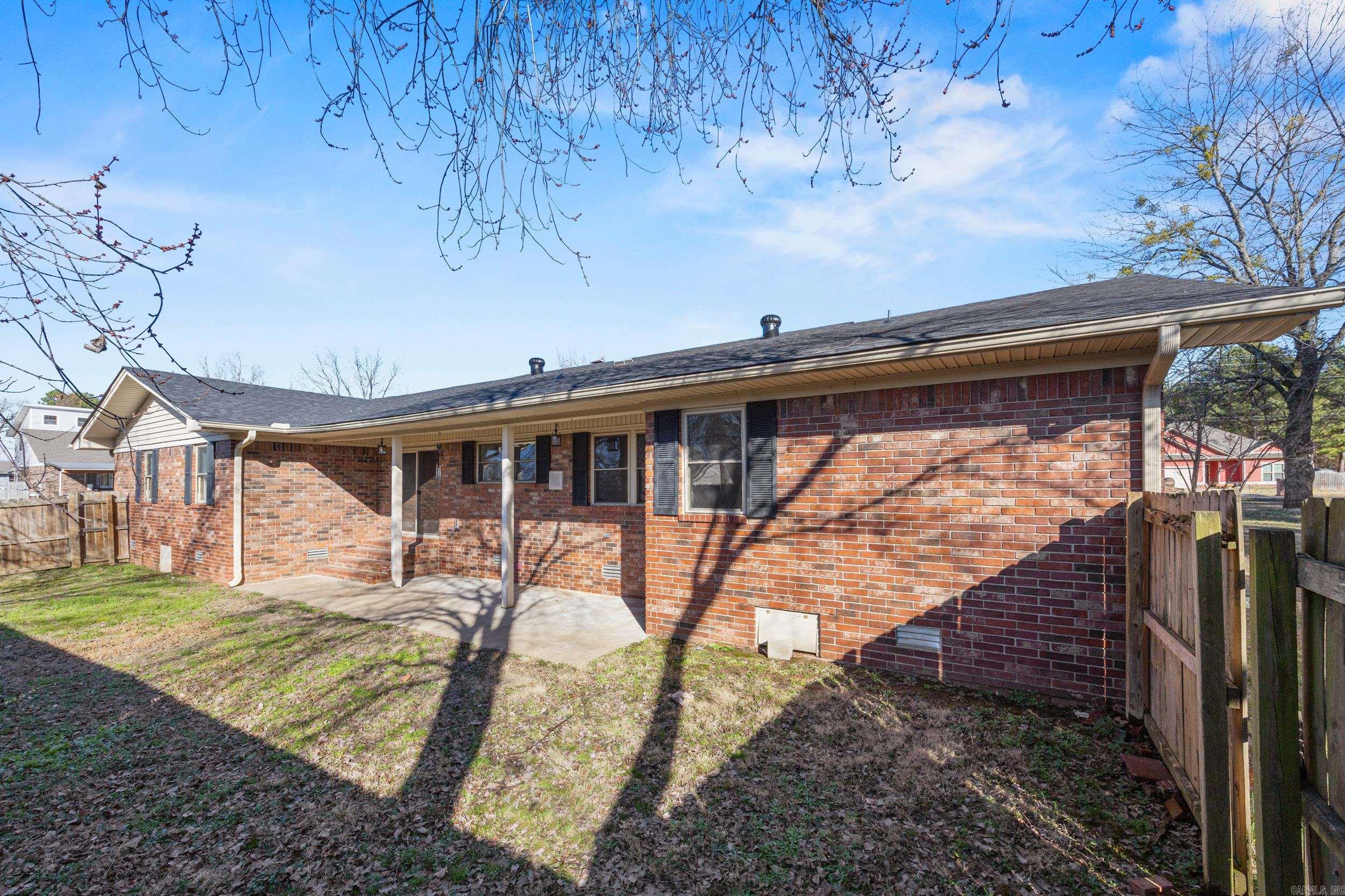 LEGACY PLACE - Residential