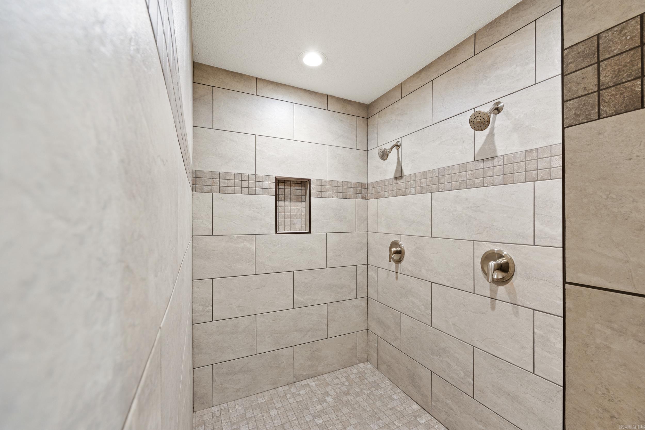 LEGACY PLACE - Residential