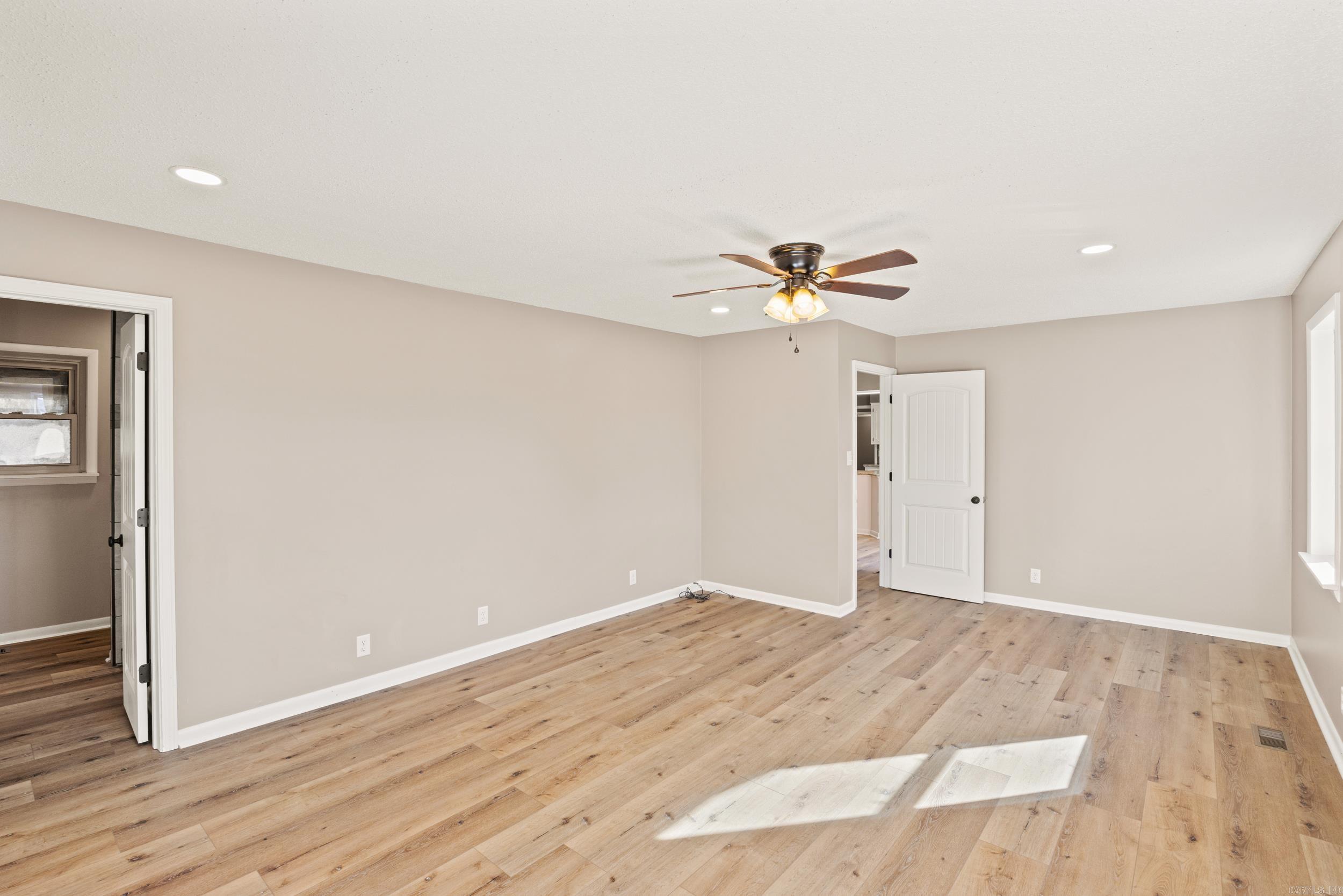 LEGACY PLACE - Residential