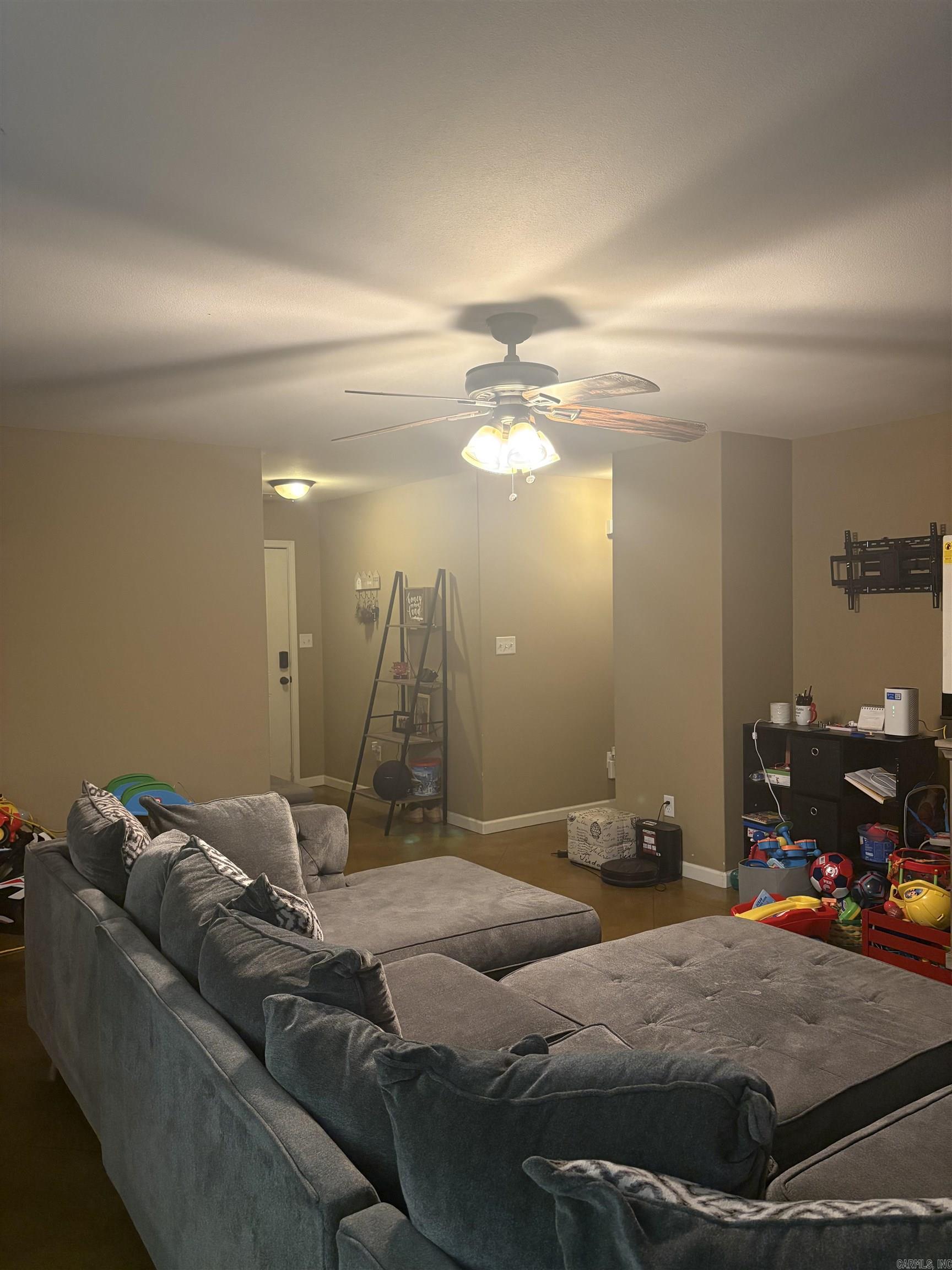 AUBURN HILLS - Residential