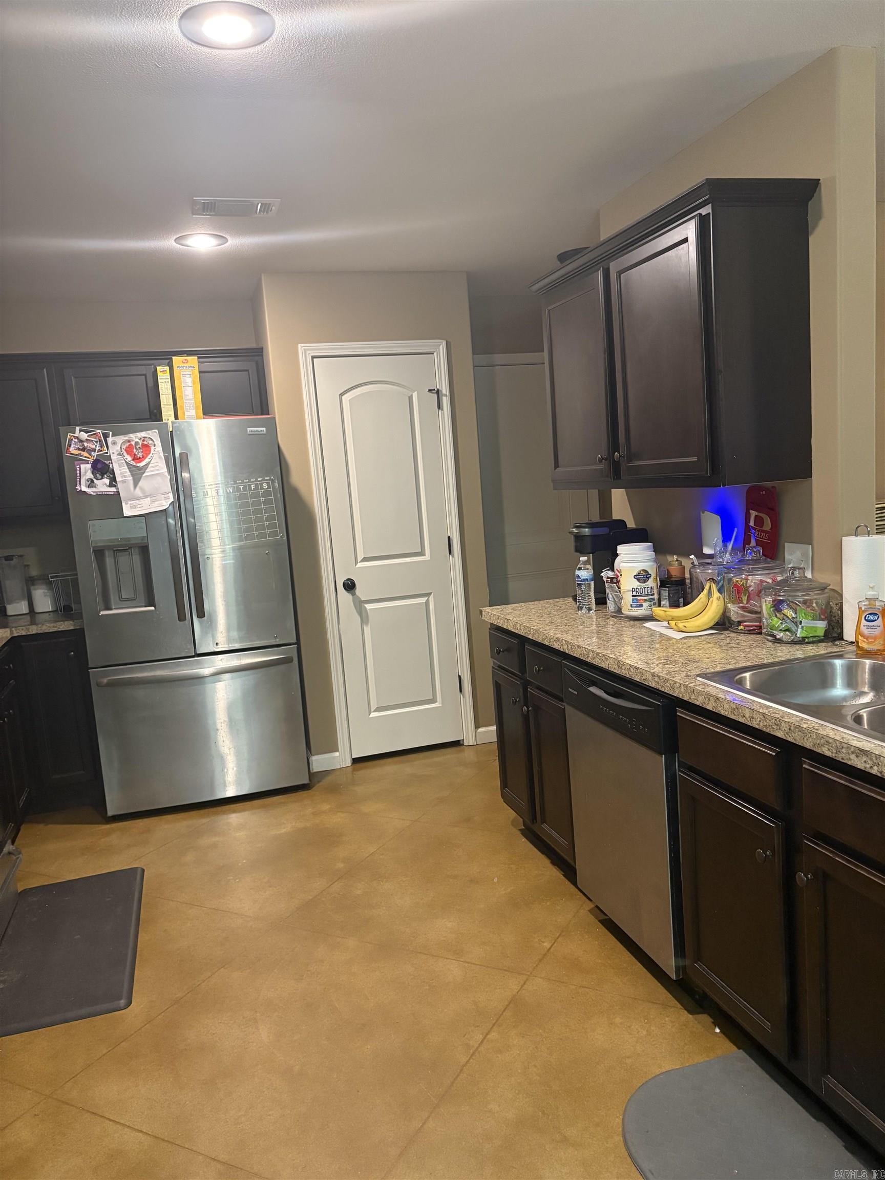 AUBURN HILLS - Residential