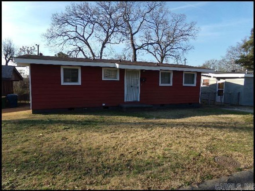 *LITTLE ROCK* VIBRANT HOME IN HIGH POINT SUBDIVISION!! This 3 Bedroom And 1 Bath Home Features 1000 Sqft! Gas Stove And Disposal In Kitchen! Bright Natural Light In Living Room With Big Picture Window! Washer/Dryer Hookups! Fenced Backyard! Lots Of Outdoor Space! Long Driveway For Parking! PET FRIENDLY!!  AVAILABLE NOW!!! <a href='https://raineyrealty.com/virtualtour.php?r=ZFIEkL'> Click here for a 360° Virtual Tour</a>