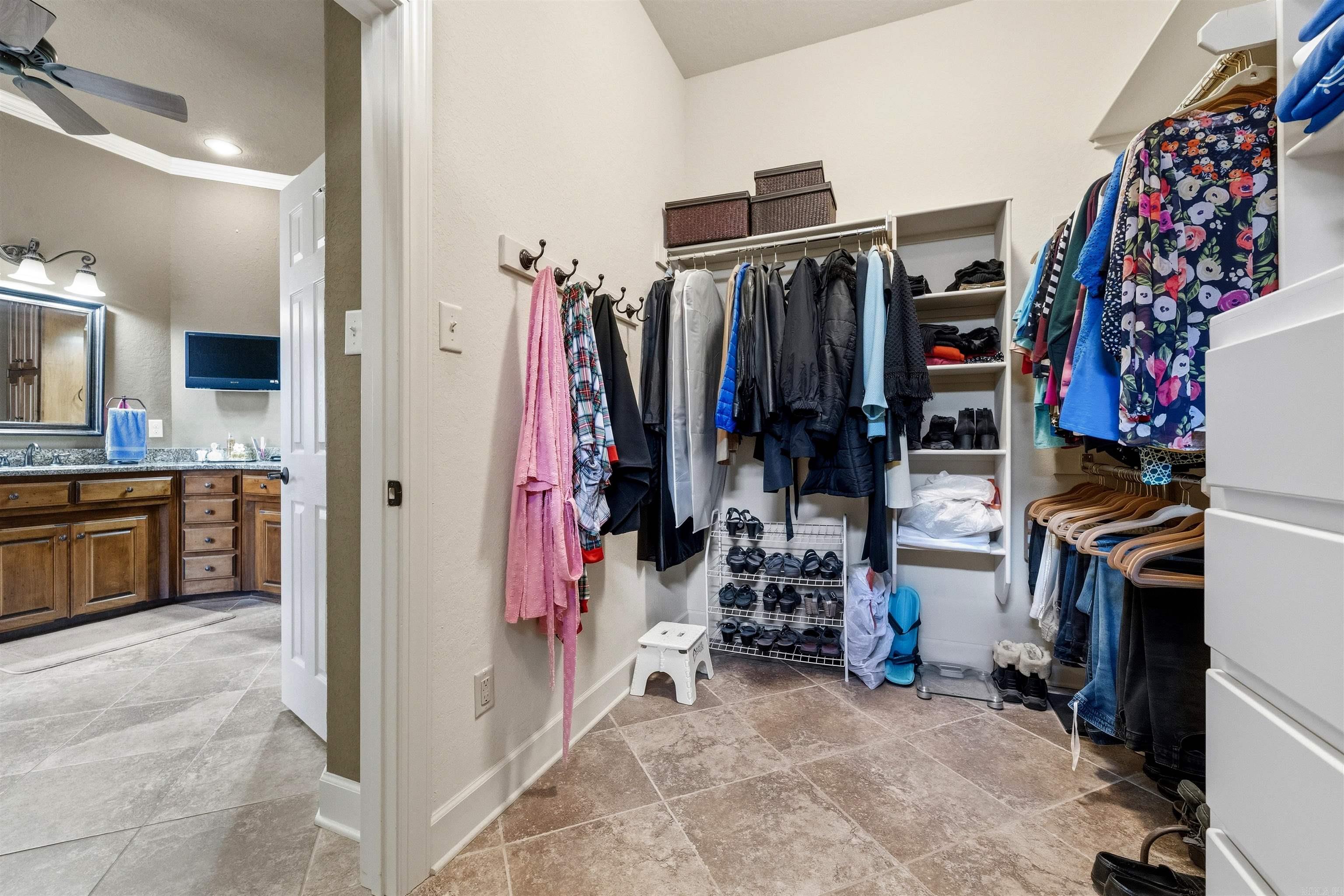 CREEKSIDE ADDN - Residential