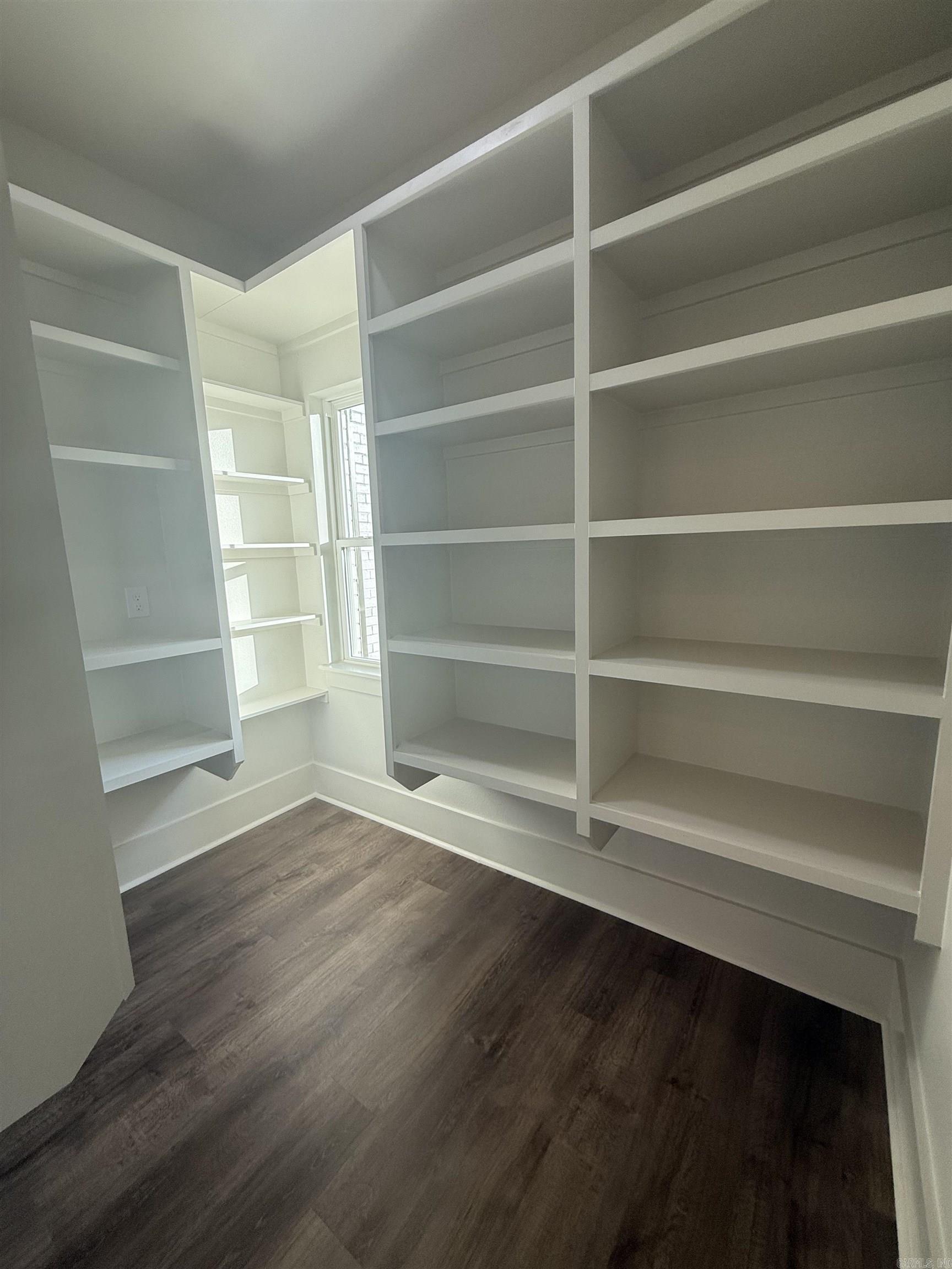 COLDWATER CREEK - Residential