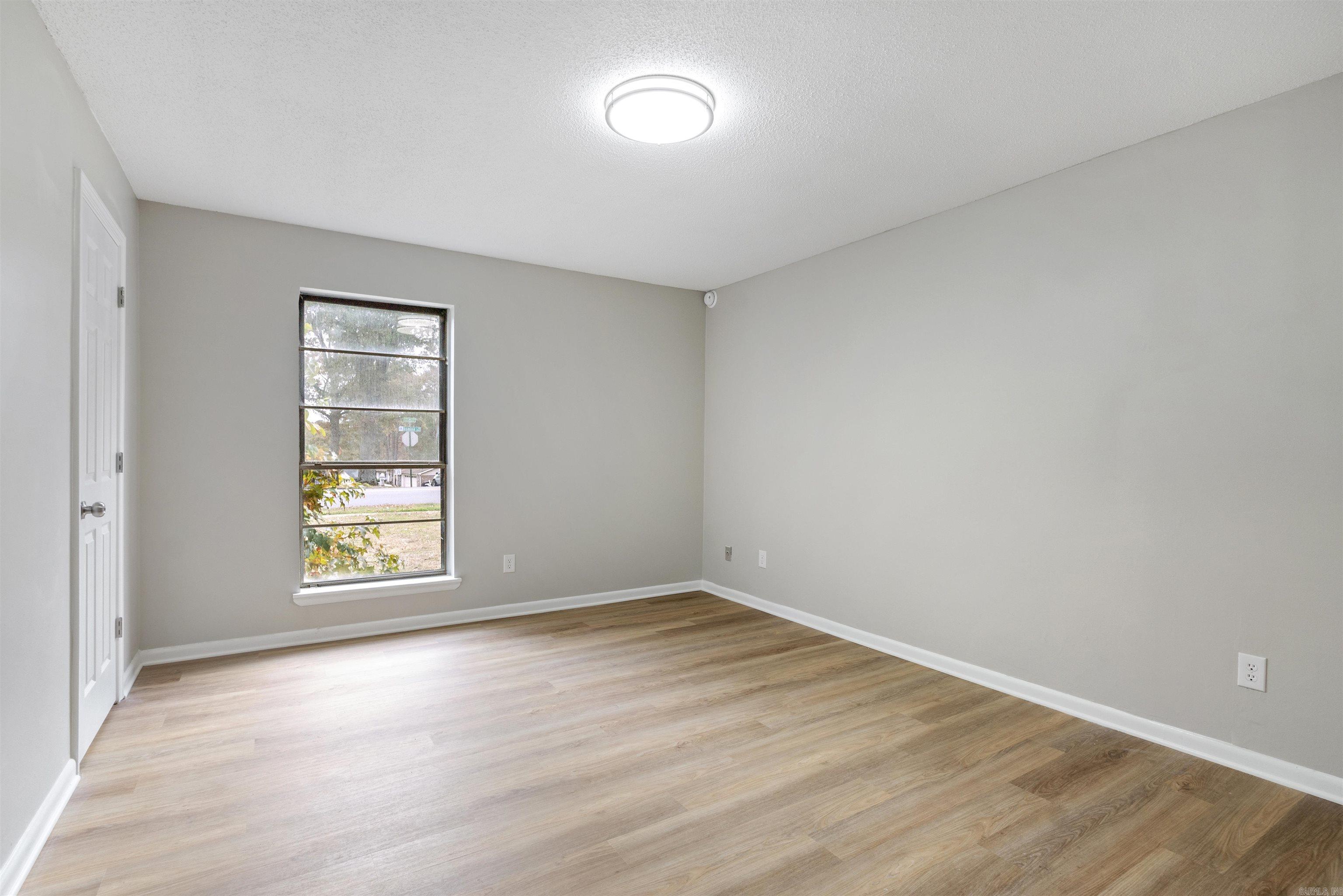 Twin Lakes - Residential