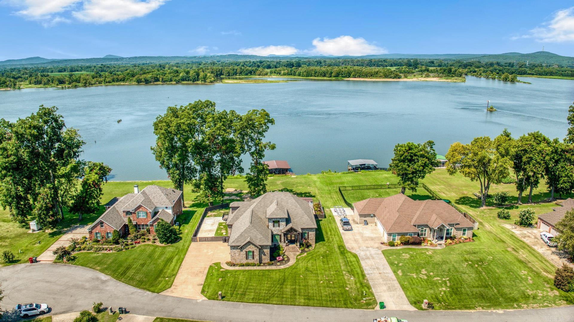 The River Plantation - Residential