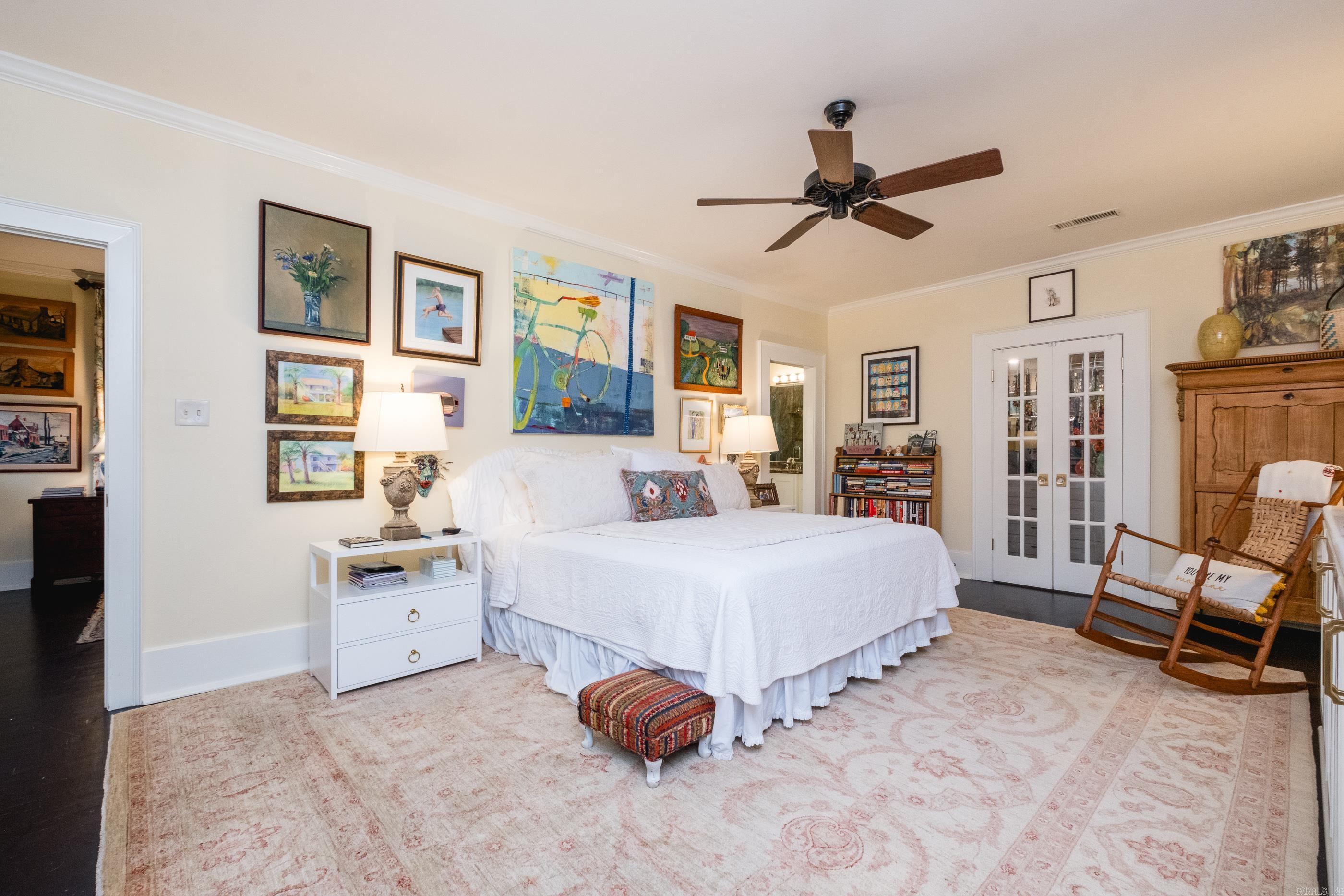 COUNTRY CLUB HGTS - Residential