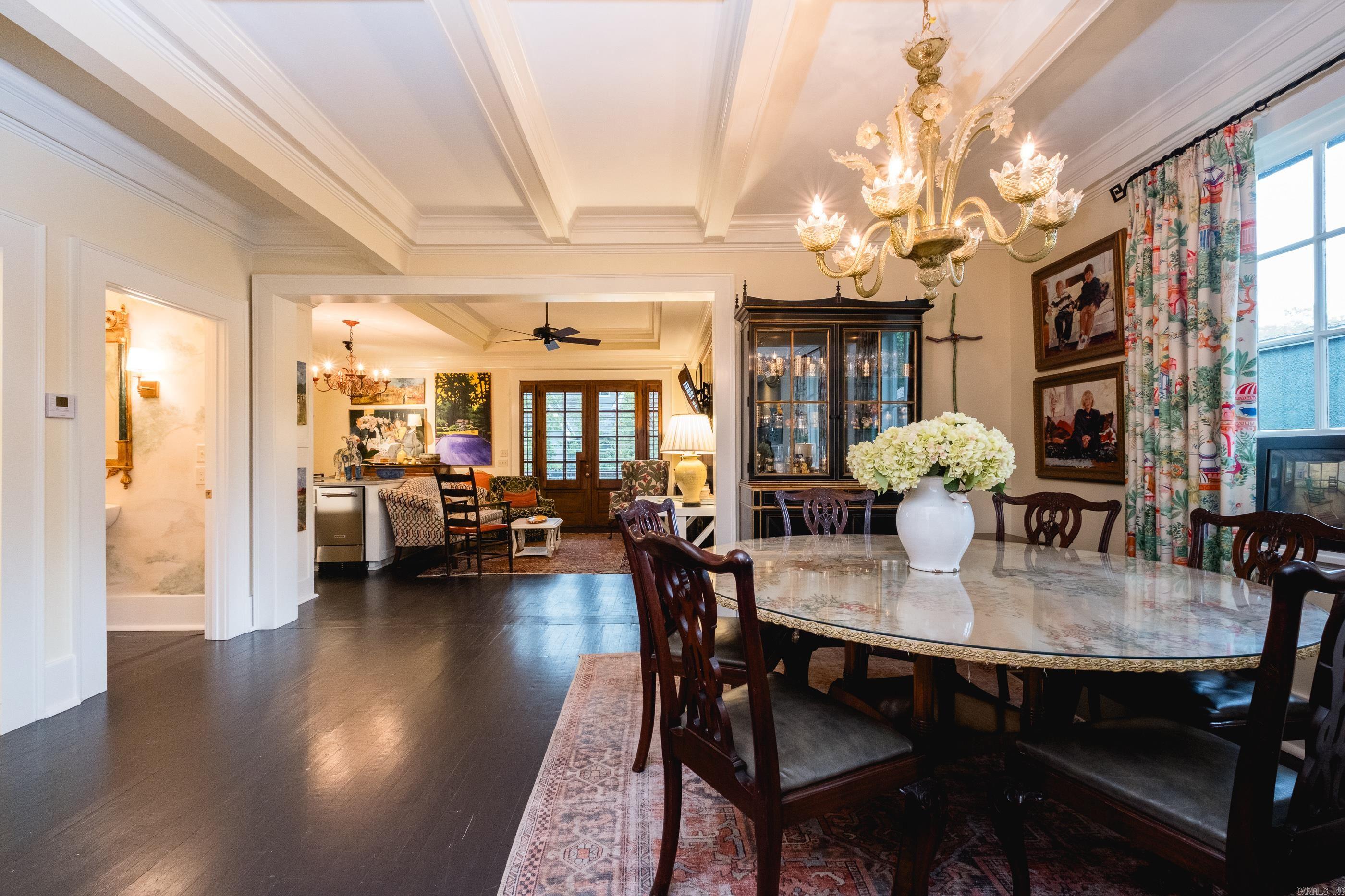 COUNTRY CLUB HGTS - Residential