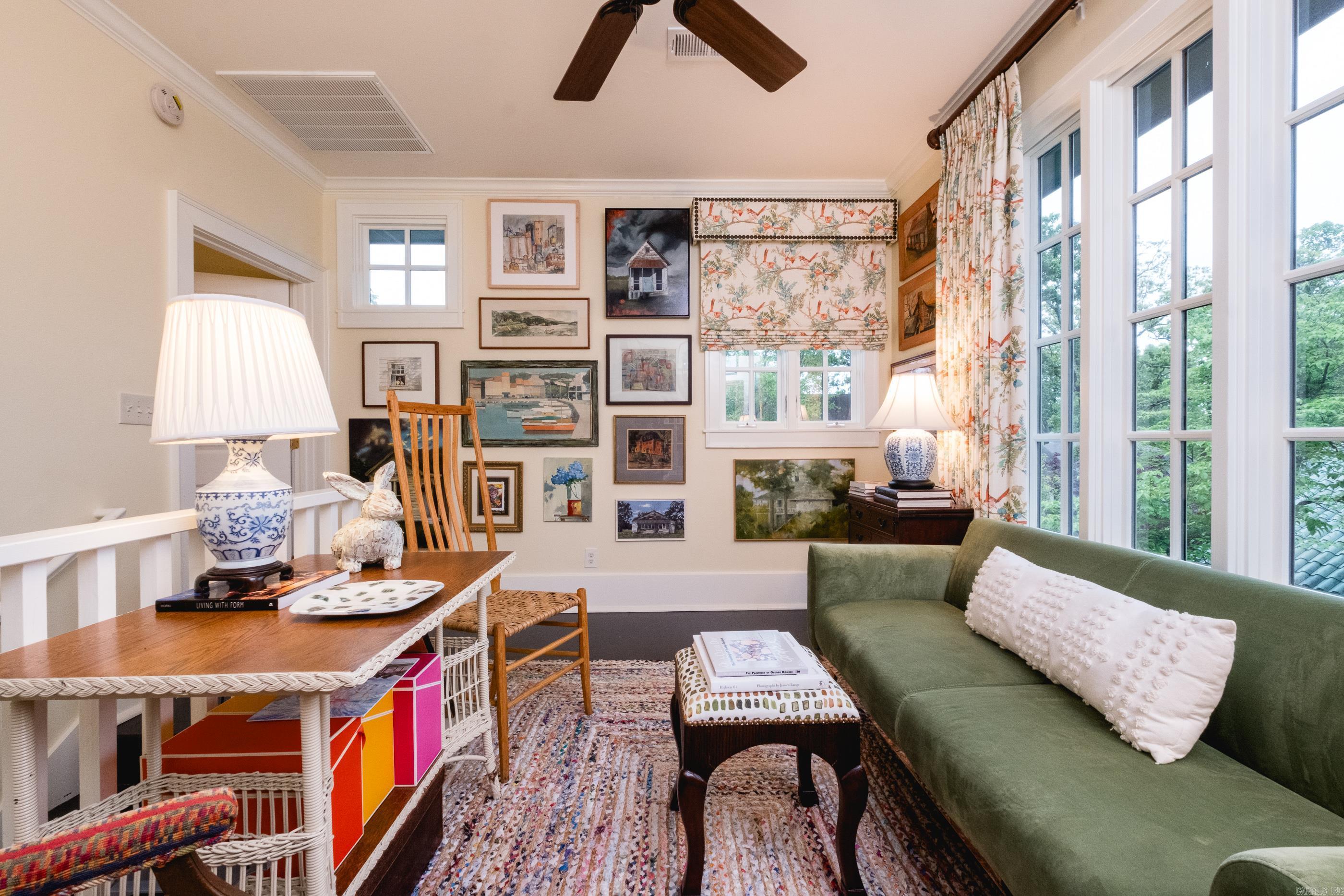 COUNTRY CLUB HGTS - Residential