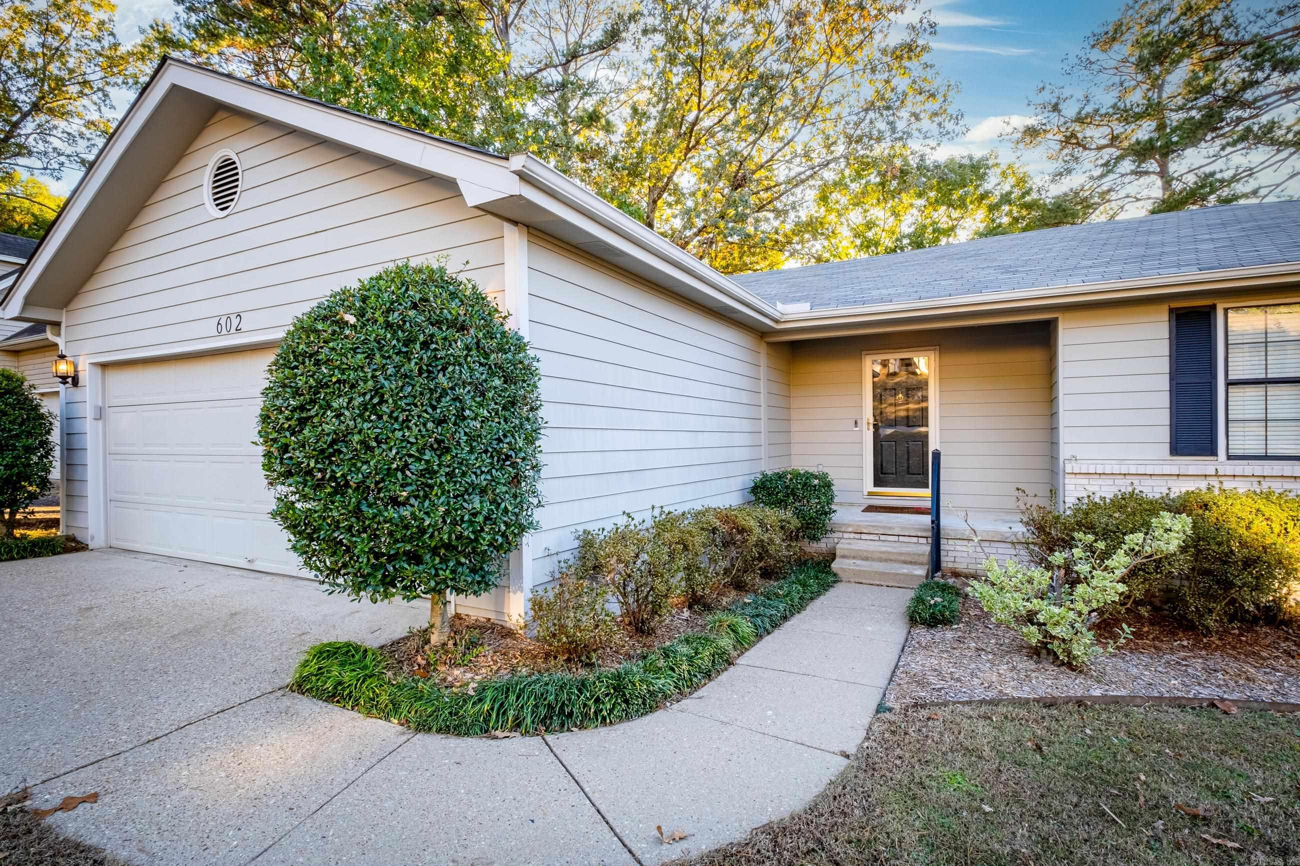 PARKWAY PLACE - Residential