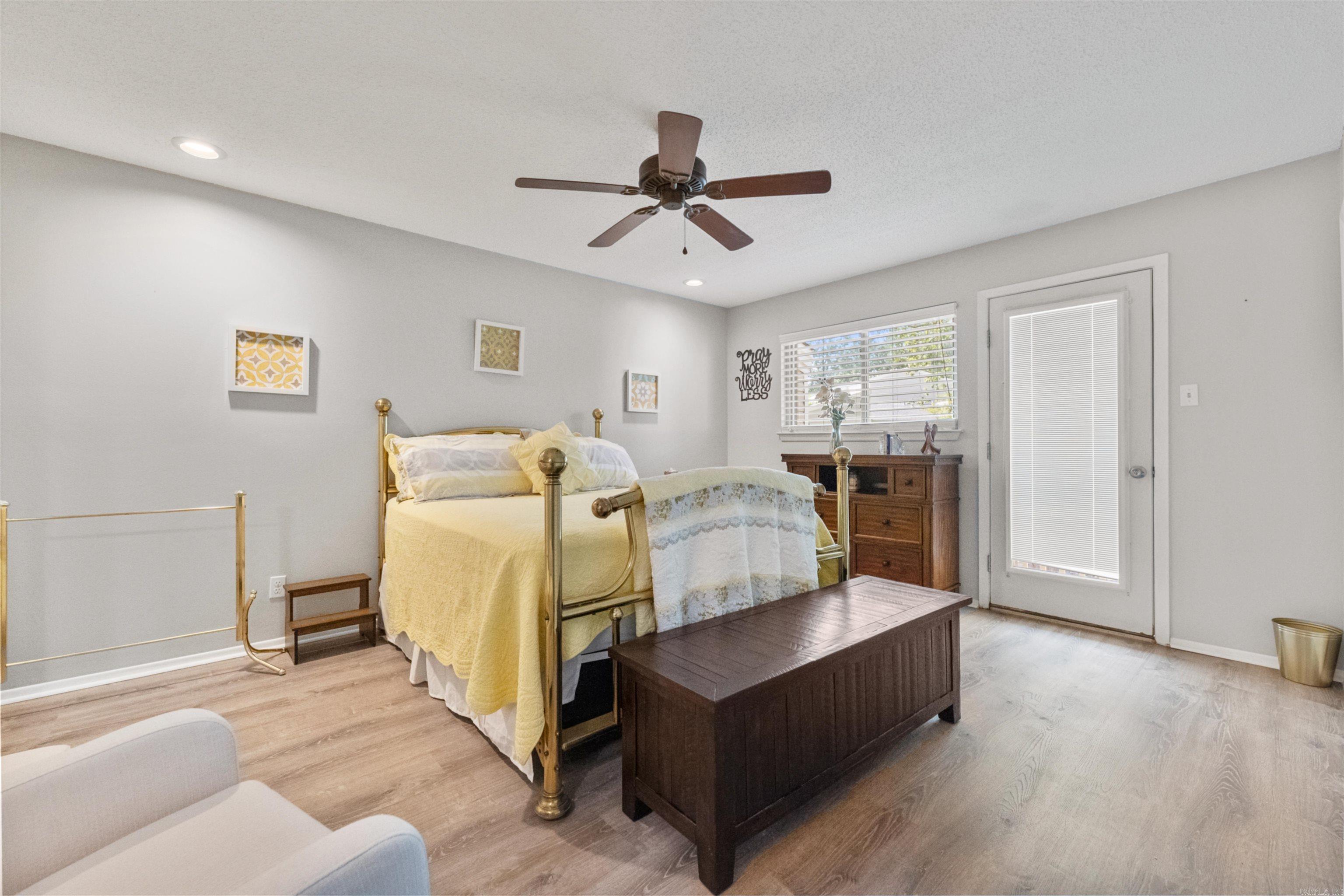 INDIAN HILLS TOWN HOMES - Residential