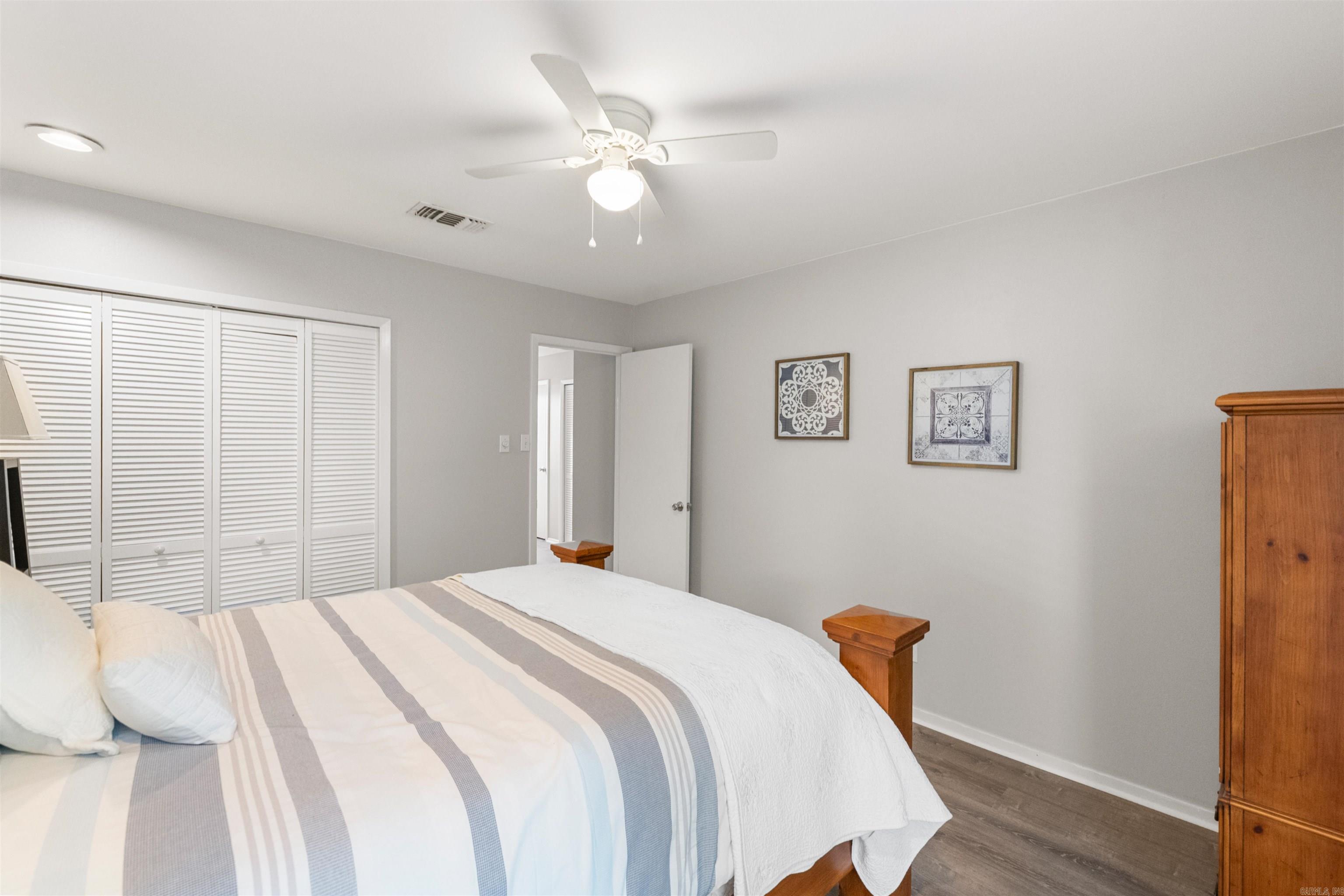 INDIAN HILLS TOWN HOMES - Residential