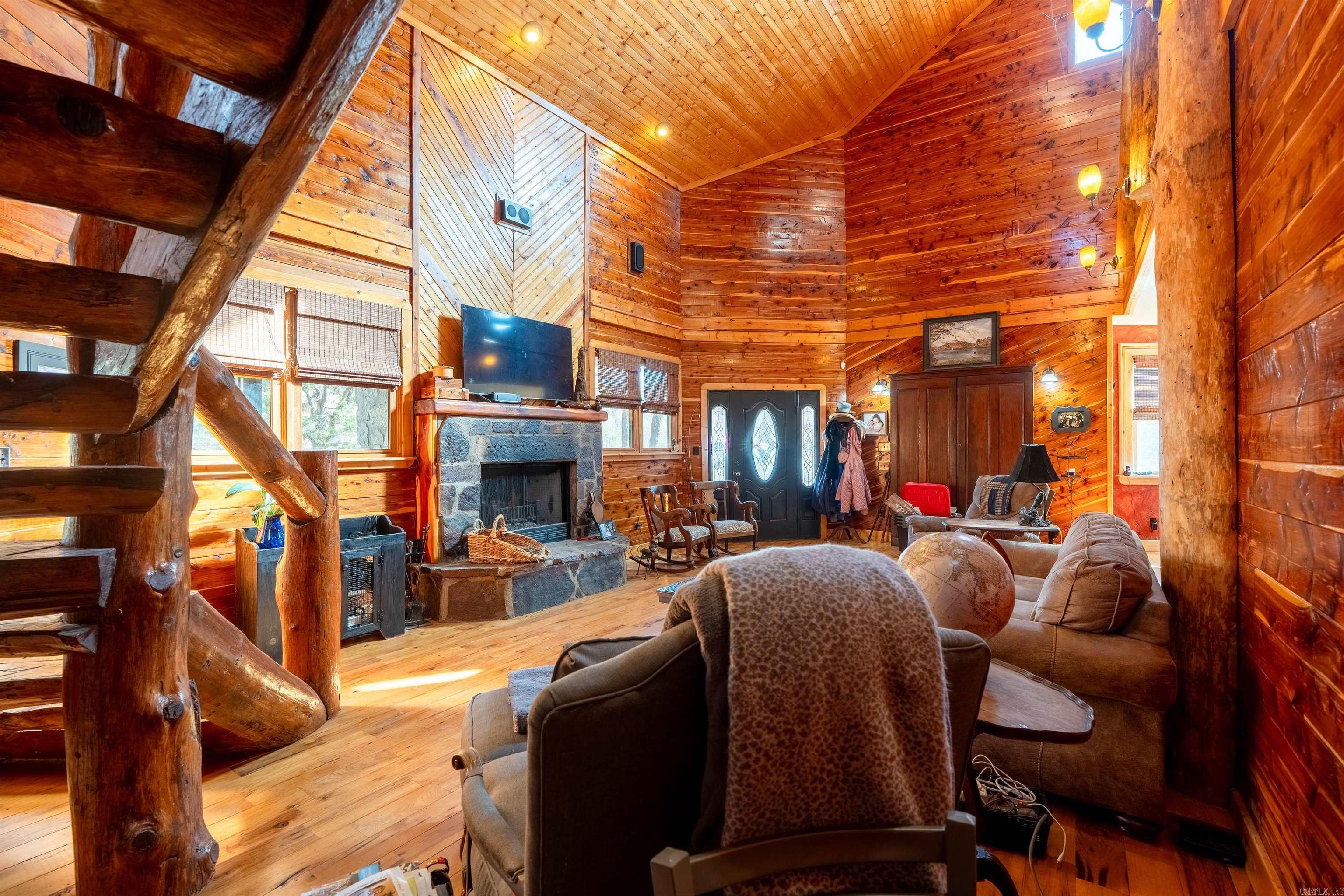 LITTLE RED RIVER ESTATES - Residential