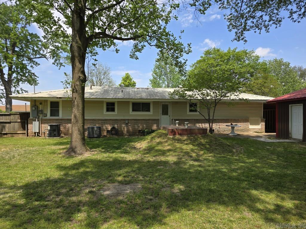 COLLIER & CAIN - Residential