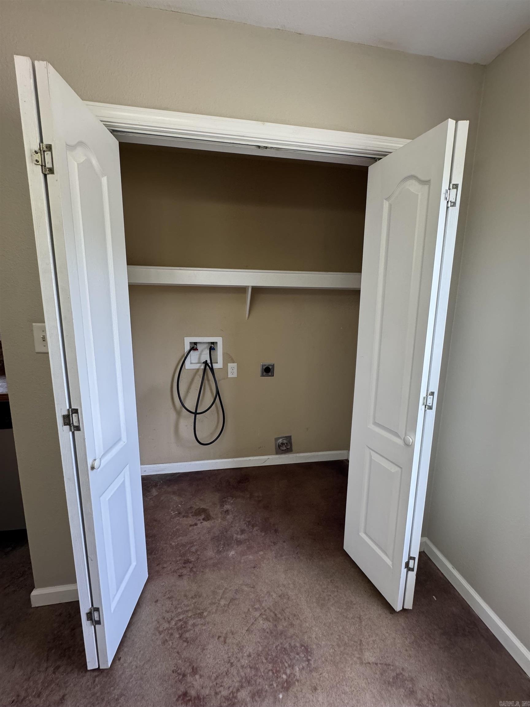 Twins Hills - Residential Lease