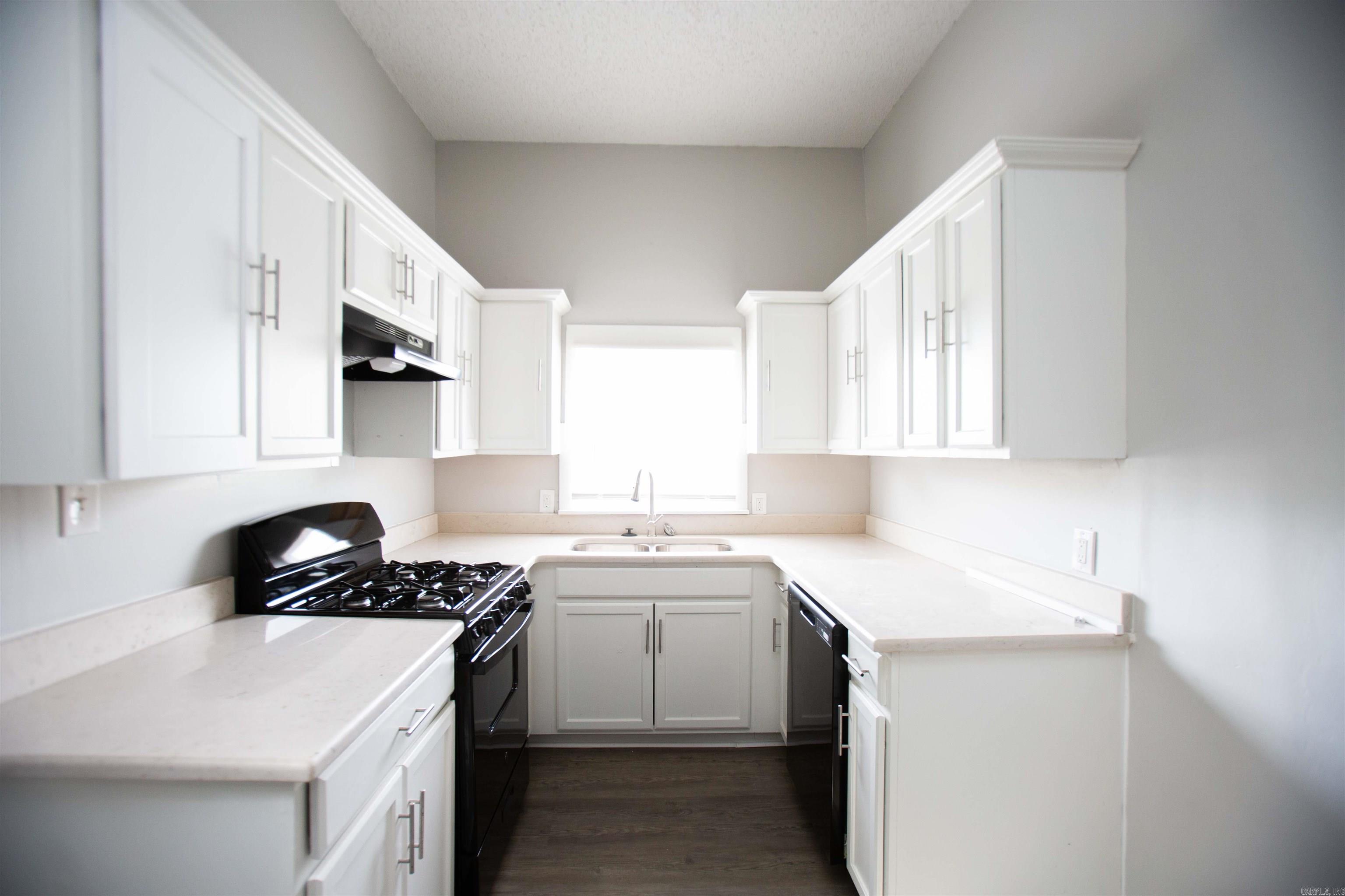 Weldon E Wrights - Residential