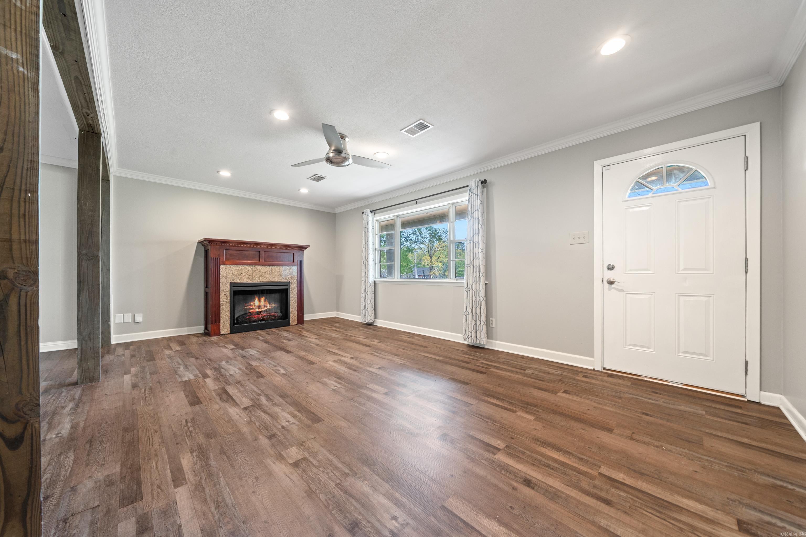 LAKE VIEW - Residential