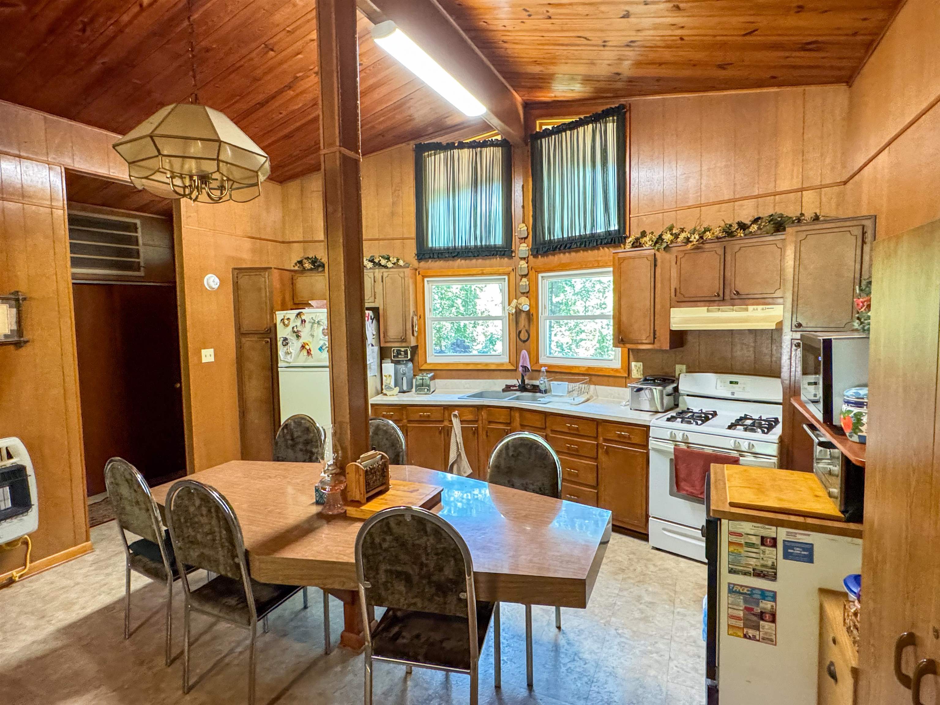 Navajo Third - Residential