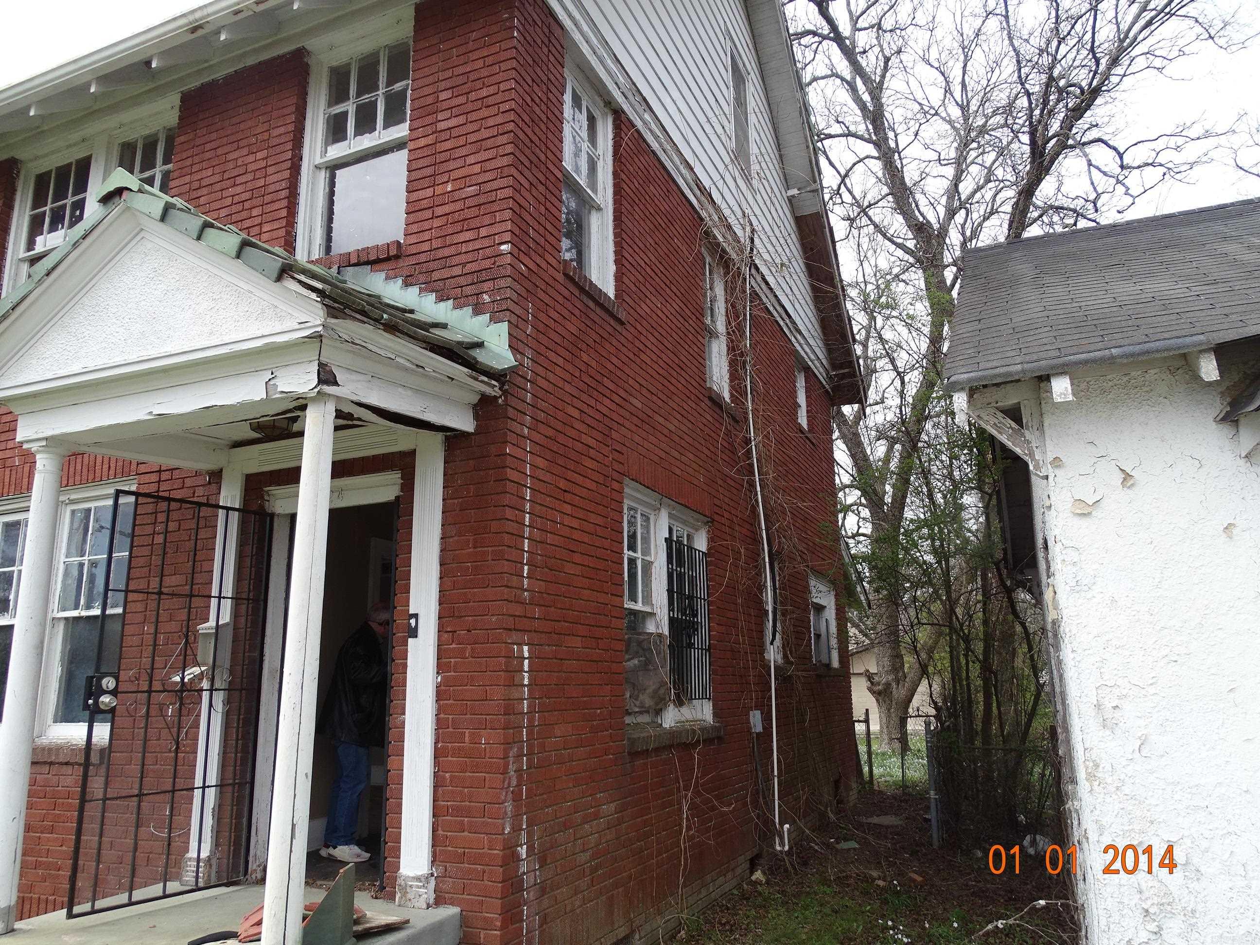 OAK TERRACE - Residential