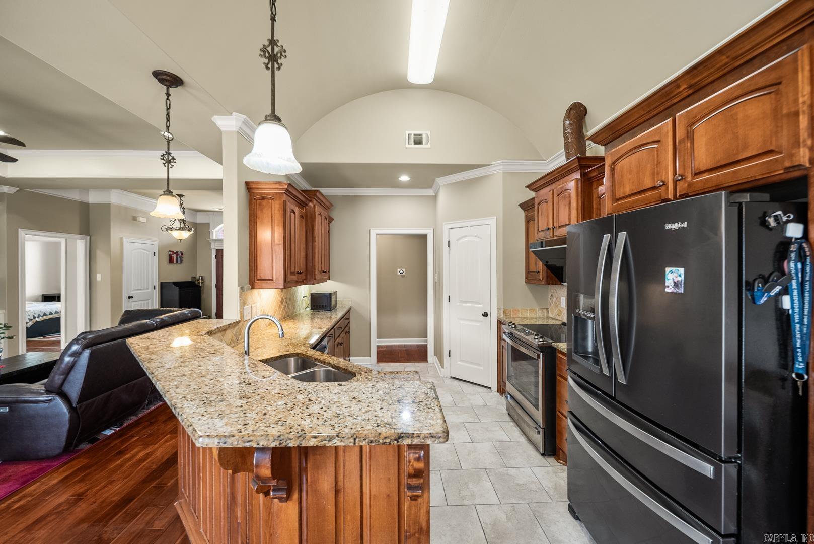 REMINGTON PLACE - Residential