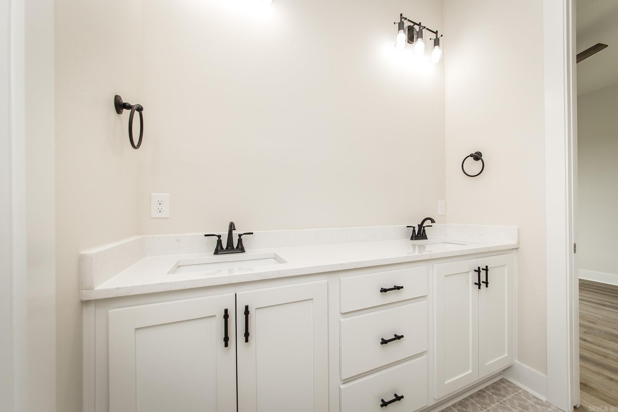 JACKSON ACRES - Residential