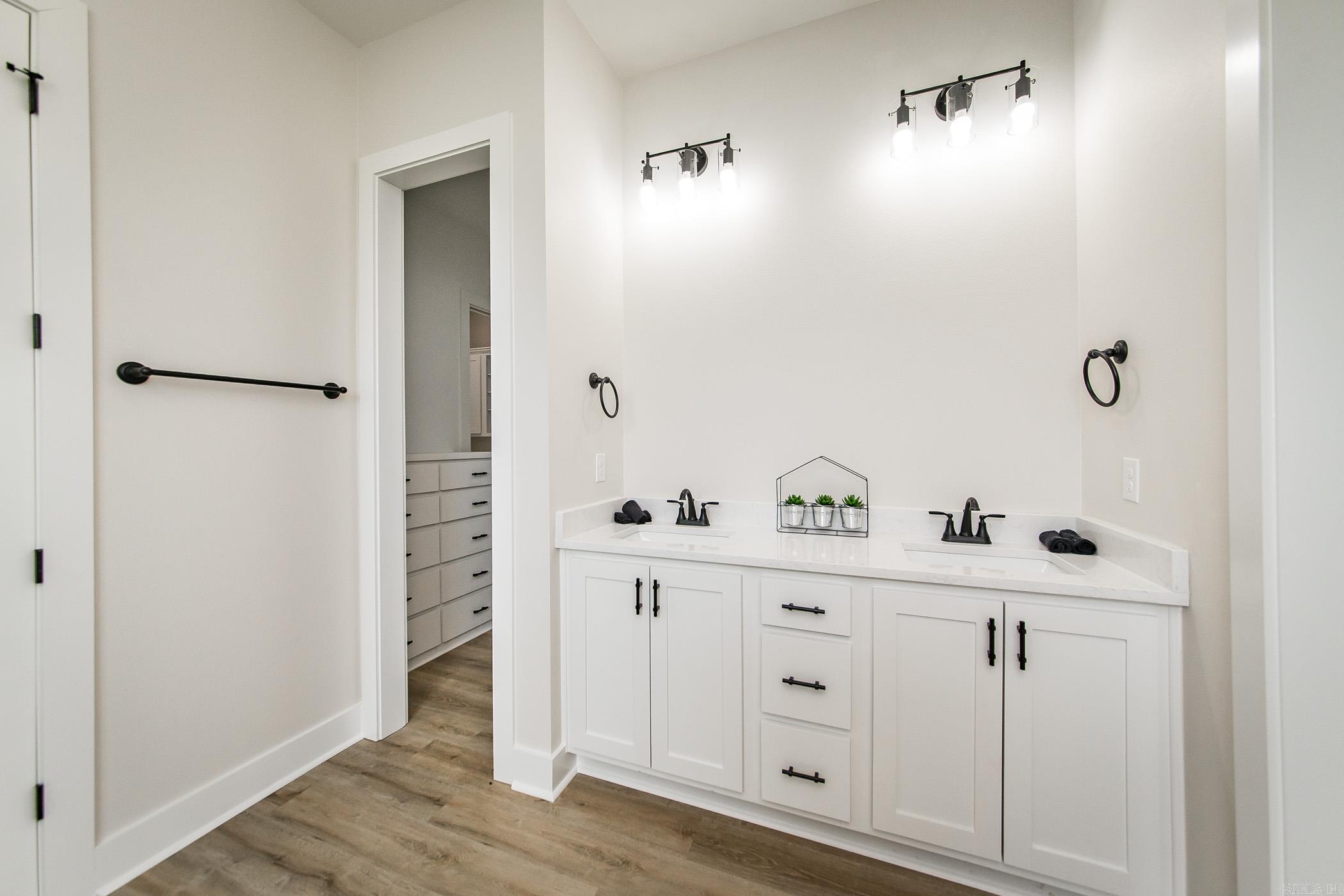 JACKSON ACRES - Residential