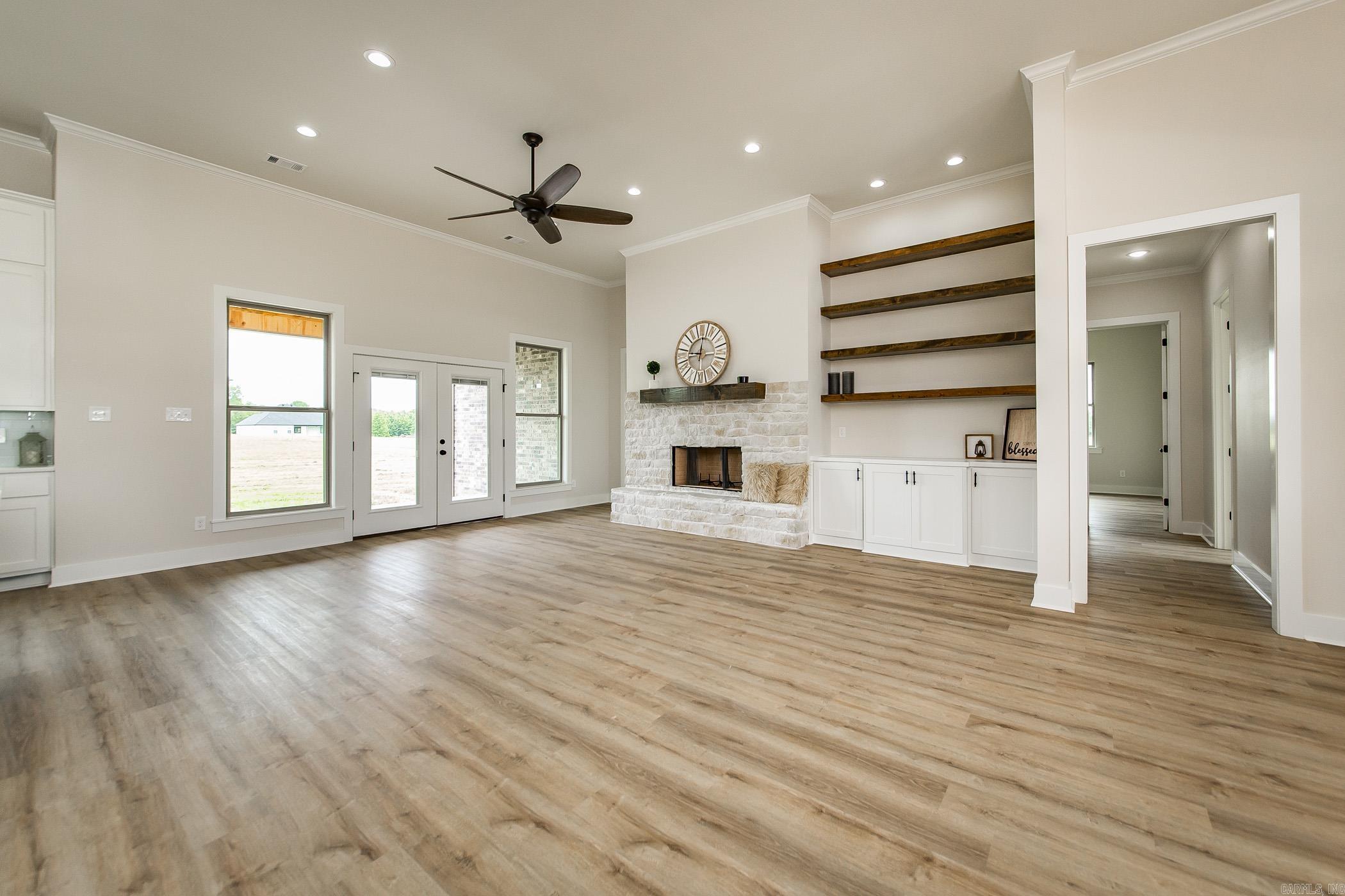 JACKSON ACRES - Residential