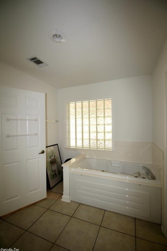 Isbella Courts - Residential