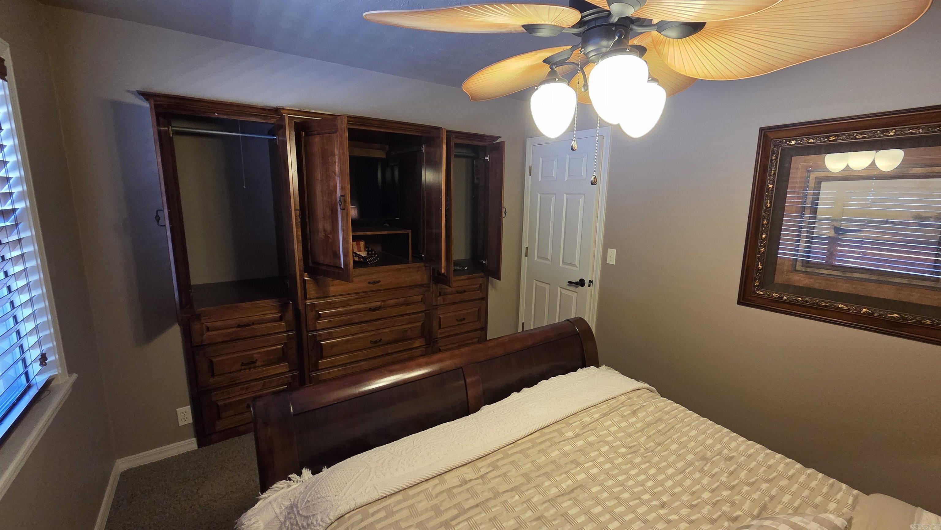 LAKEWOOD HILLS CONDO - Residential