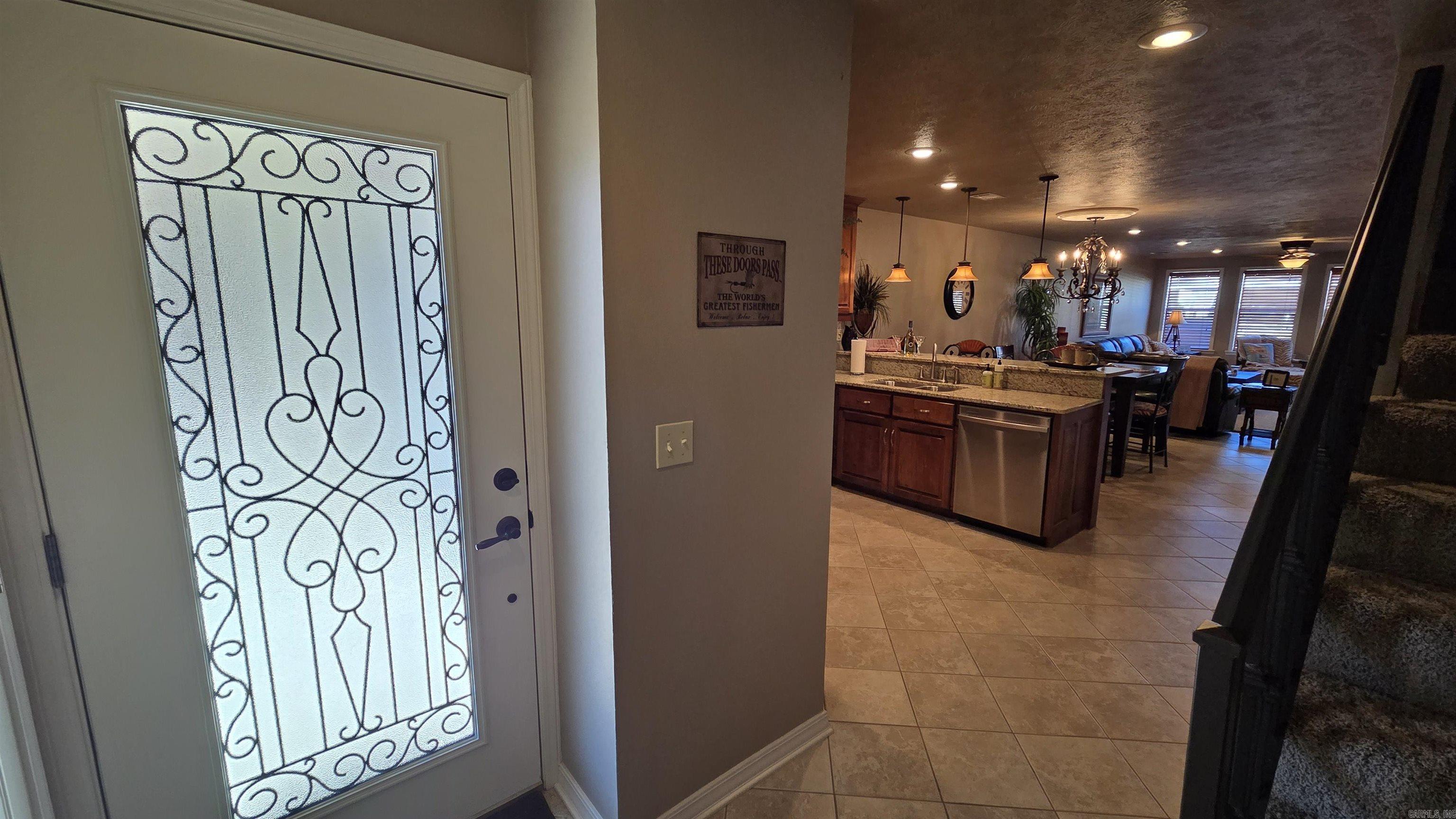 LAKEWOOD HILLS CONDO - Residential