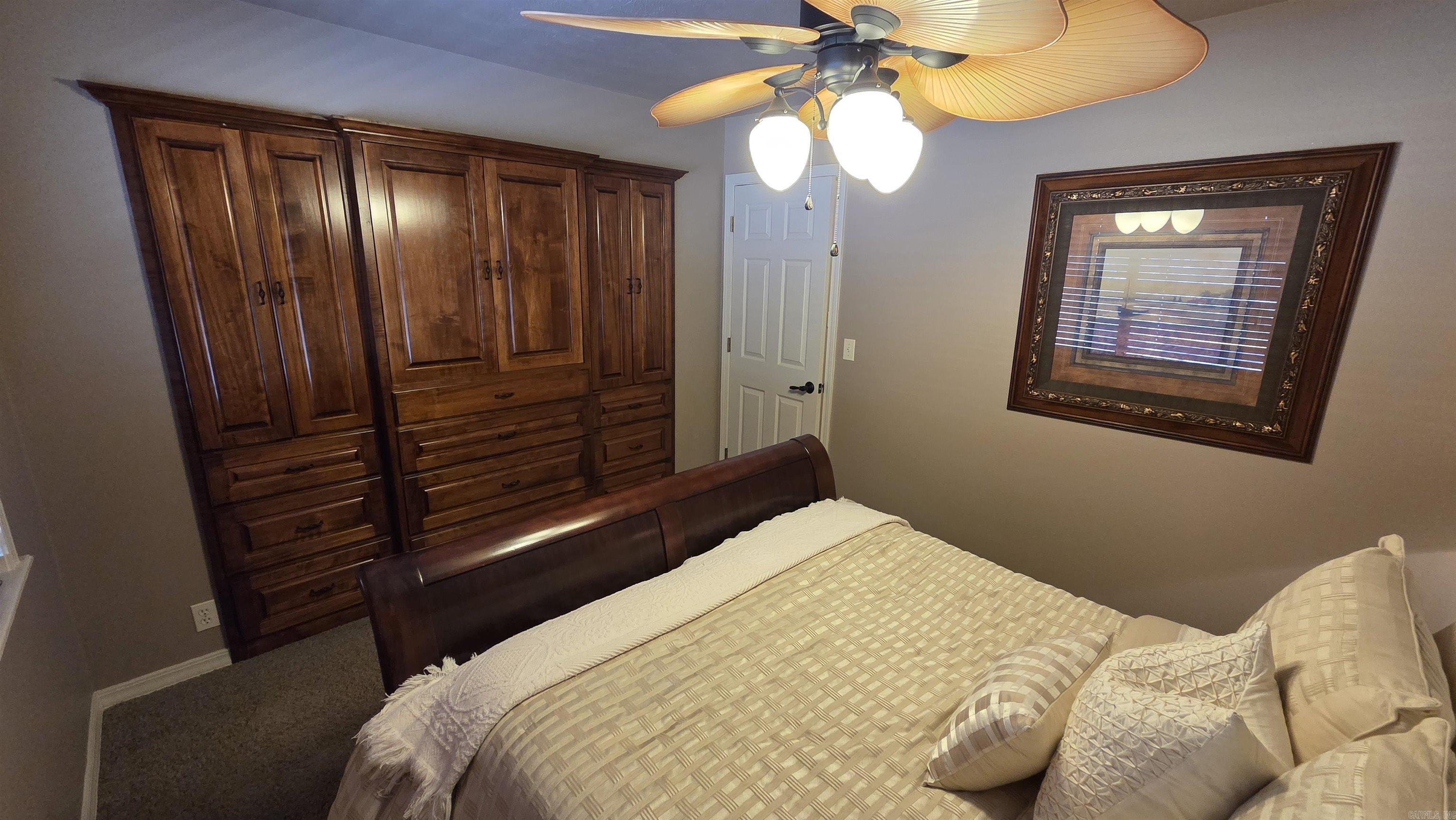 LAKEWOOD HILLS CONDO - Residential