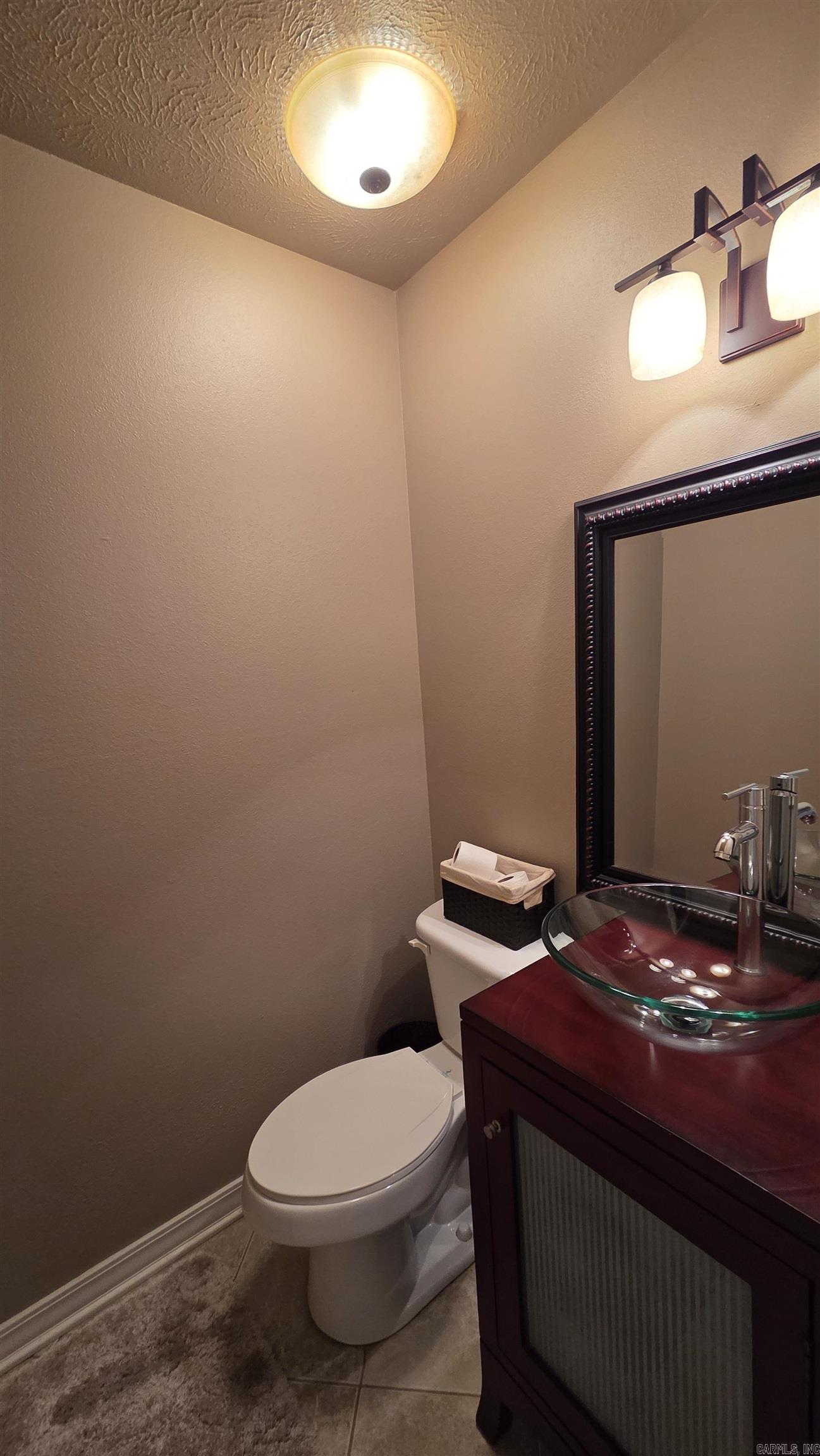 LAKEWOOD HILLS CONDO - Residential