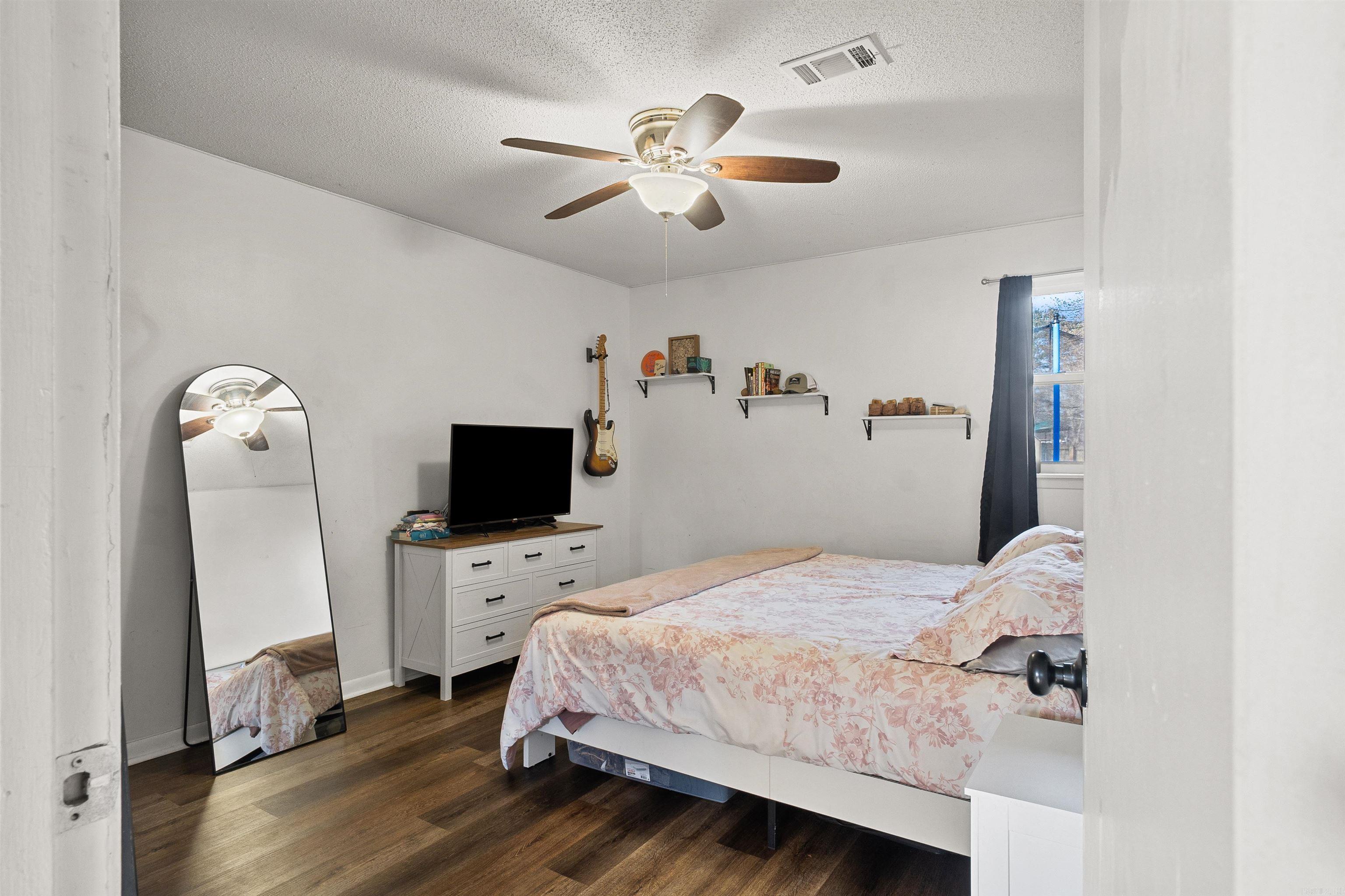 BELLAIRE - Residential