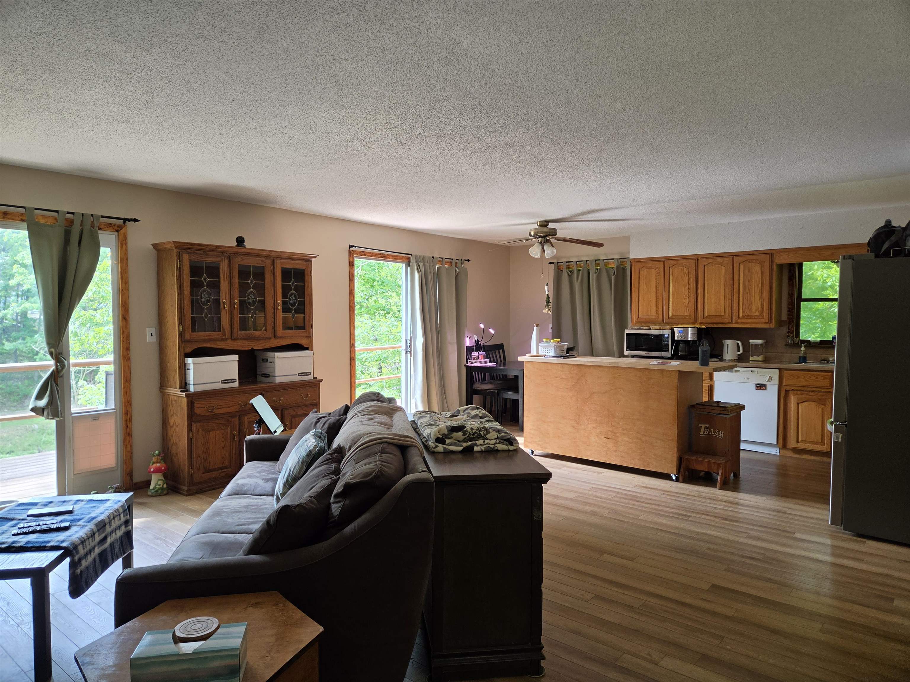 LAKE TERRACE ADDN - Residential