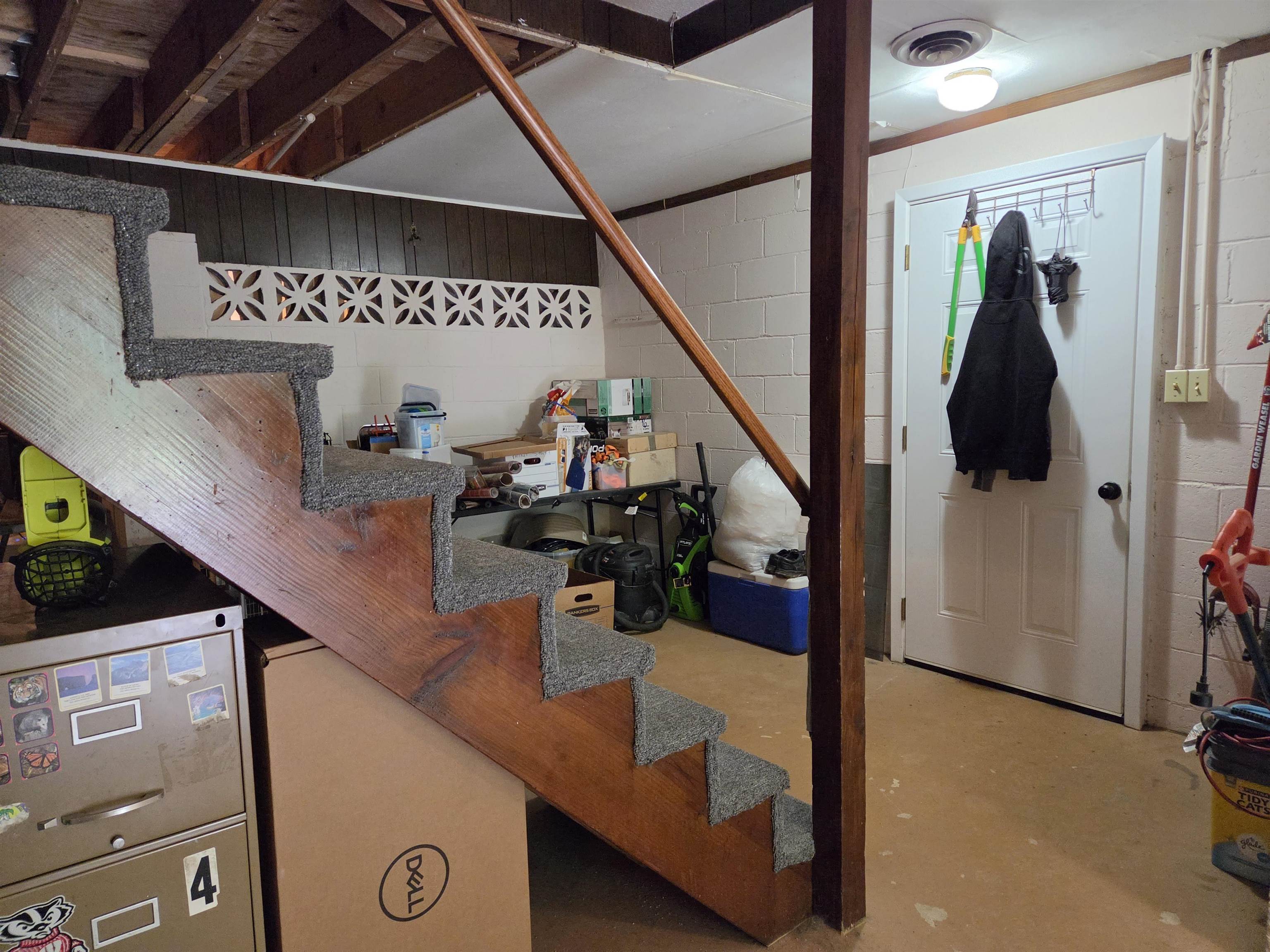 LAKE TERRACE ADDN - Residential