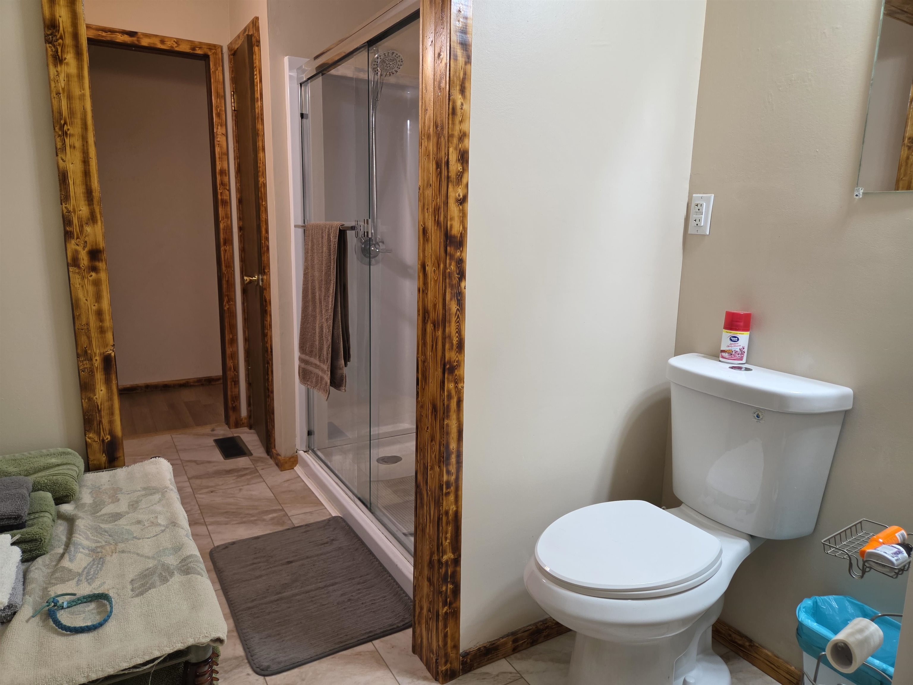 LAKE TERRACE ADDN - Residential