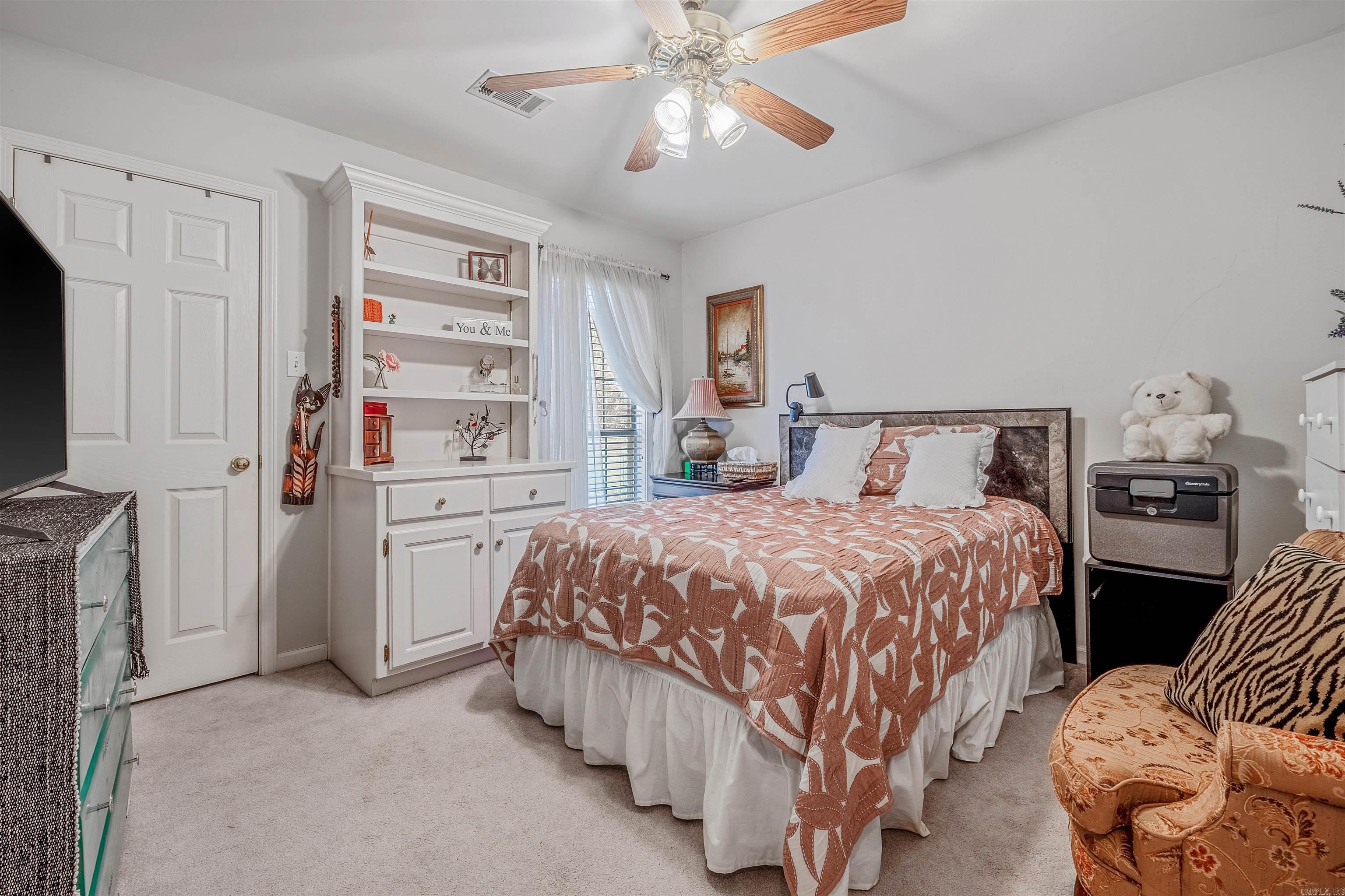 COUNTRY CLUB OF ARK THE - Residential