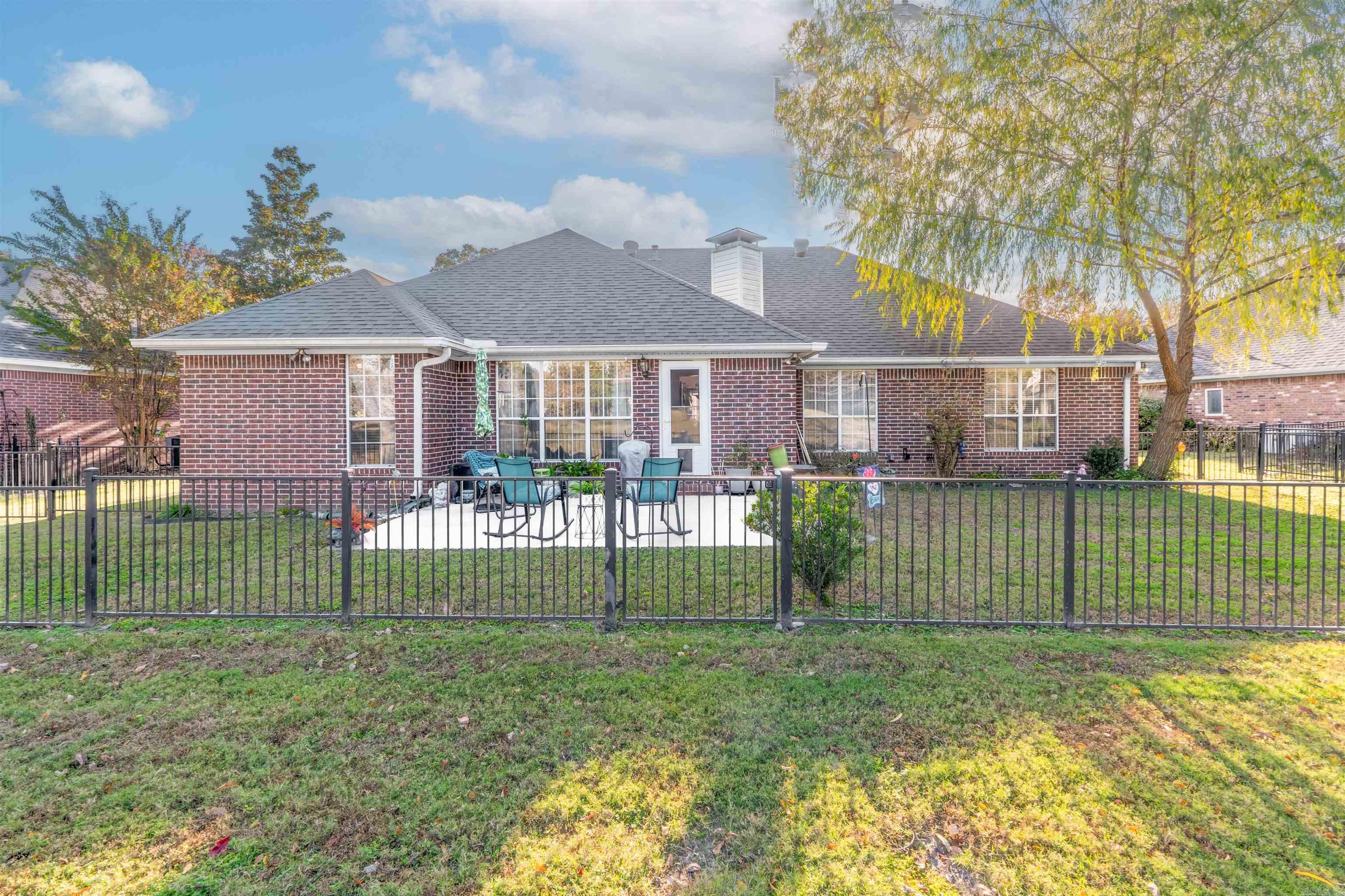 COUNTRY CLUB OF ARK THE - Residential