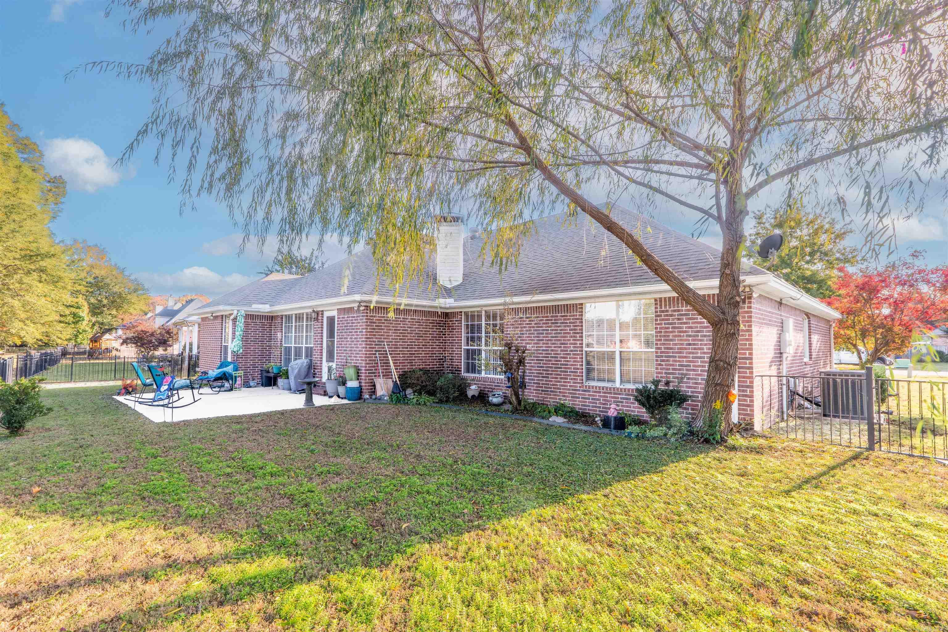 COUNTRY CLUB OF ARK THE - Residential