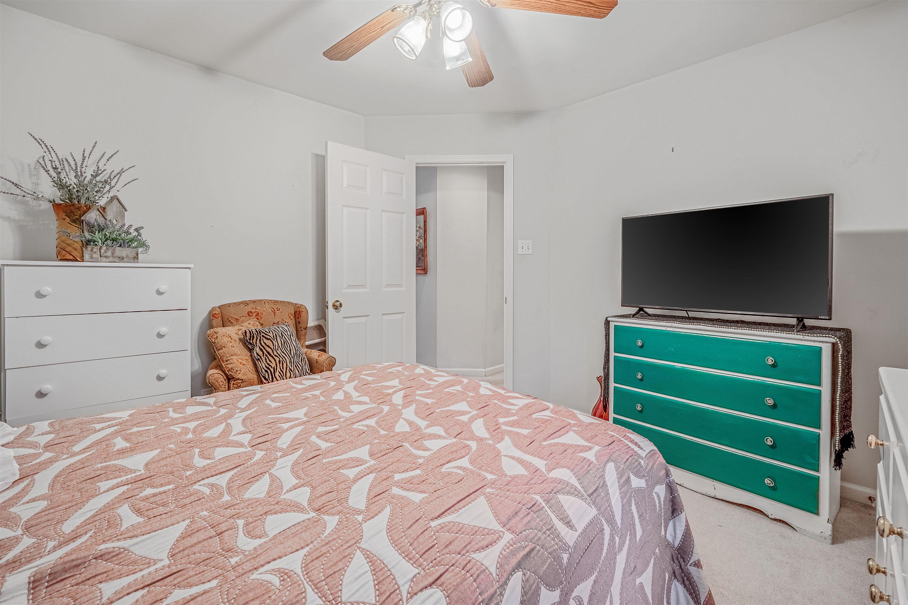 COUNTRY CLUB OF ARK THE - Residential