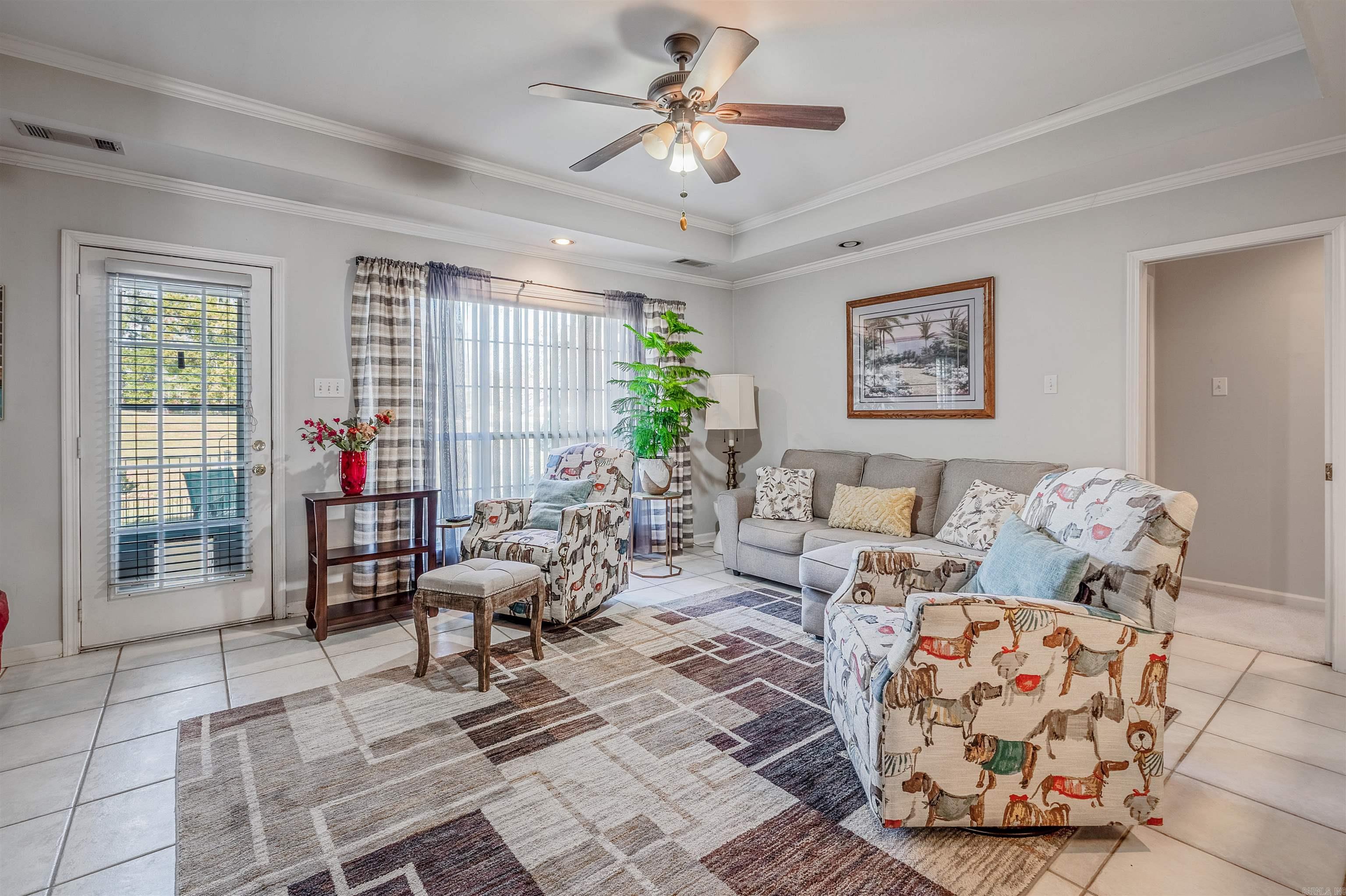 COUNTRY CLUB OF ARK THE - Residential