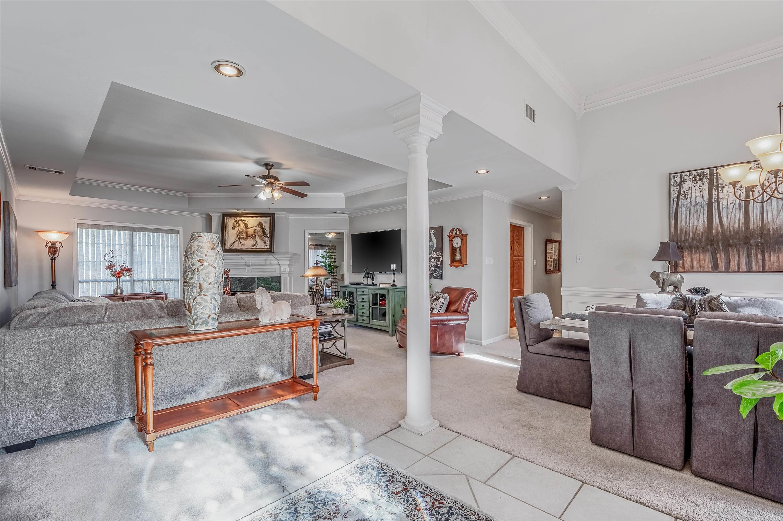 COUNTRY CLUB OF ARK THE - Residential