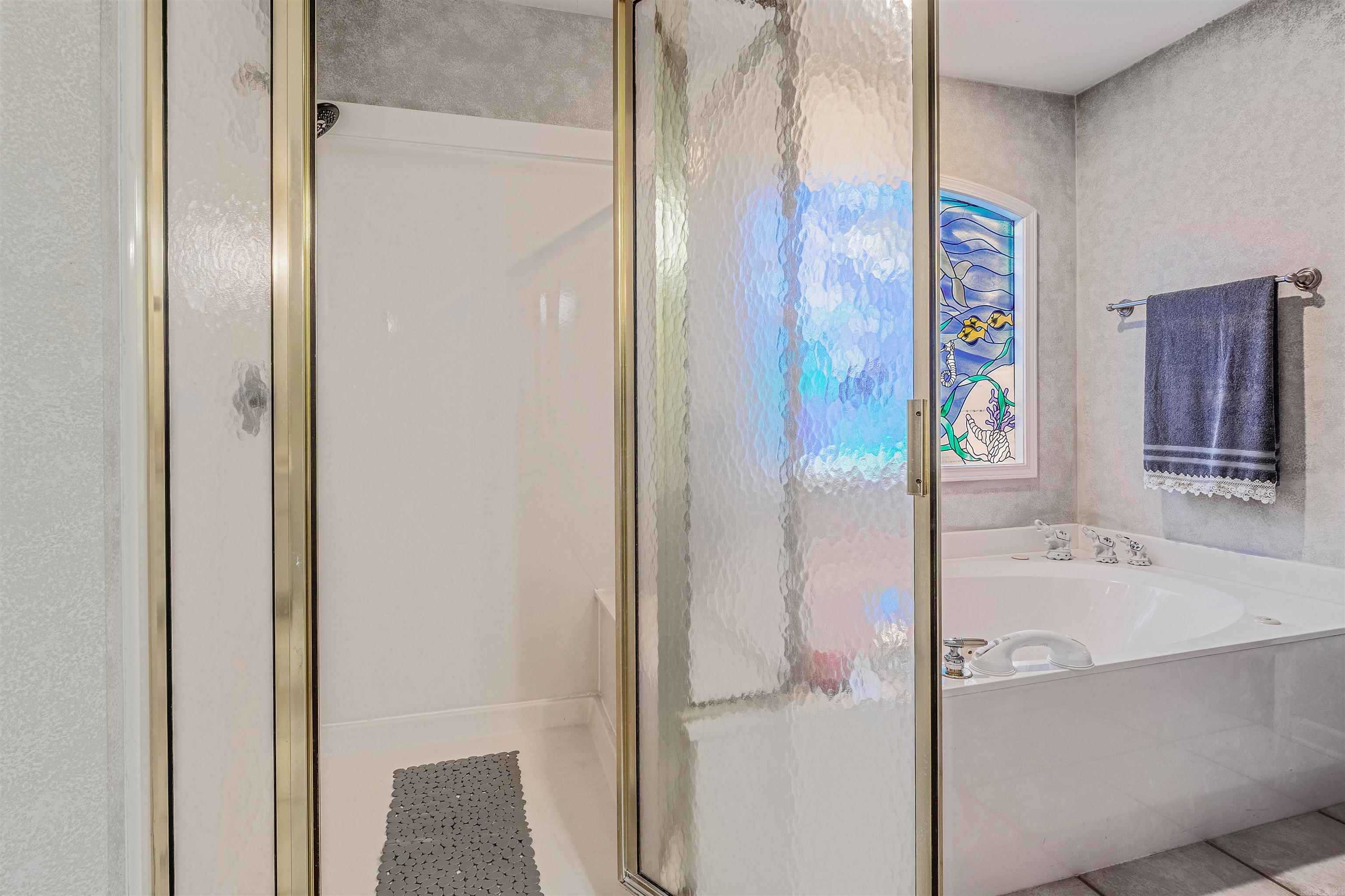 COUNTRY CLUB OF ARK THE - Residential