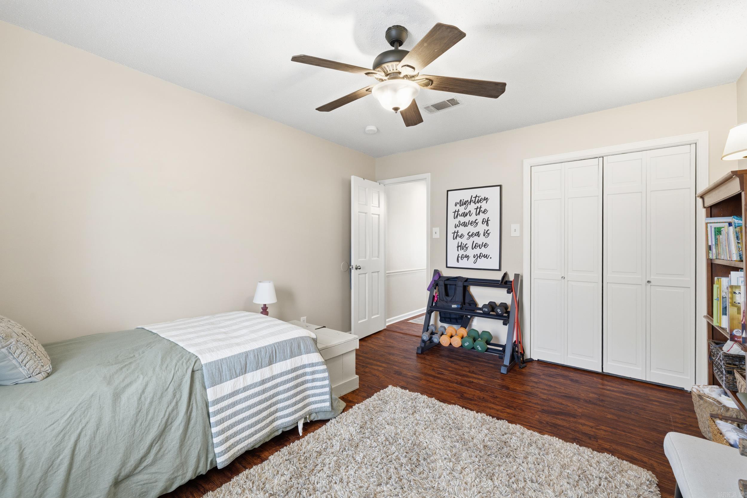 OAKBROOKE - Residential